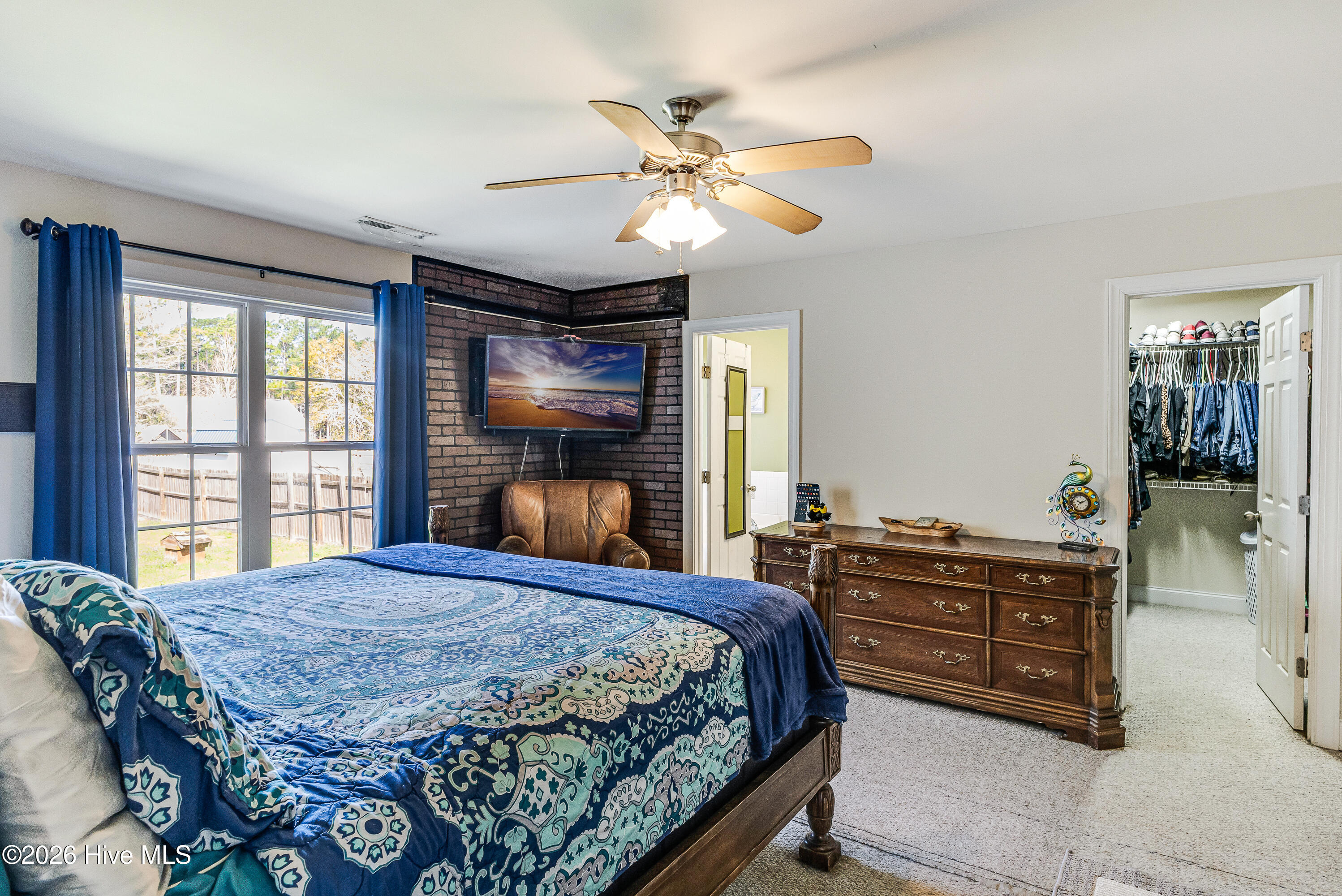 100559494 | Photo 11