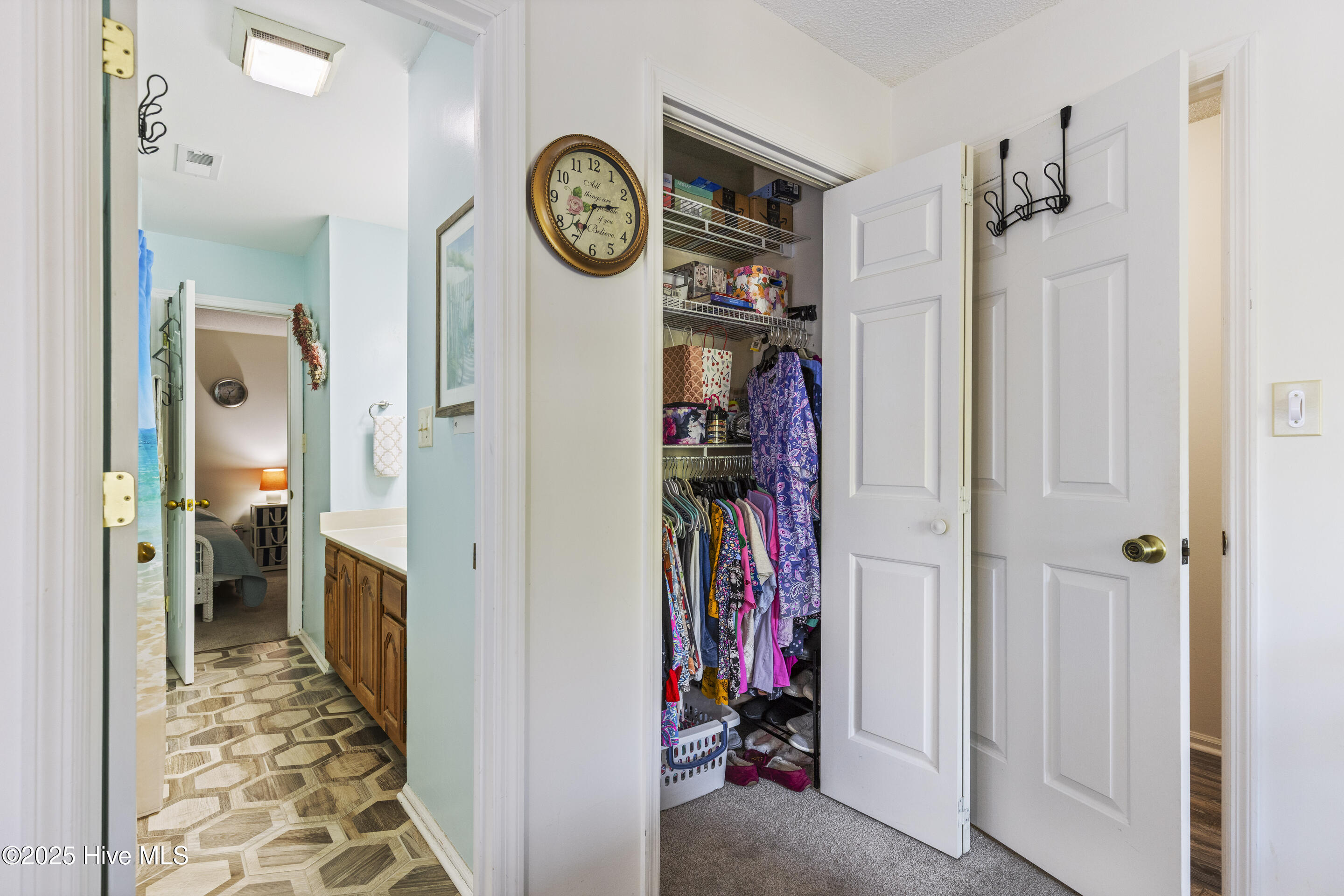 1908 Goose Creek Road SW Unit 1202, Ocean Isle Beach, NC 28469 – photo 13: Primary Closet
