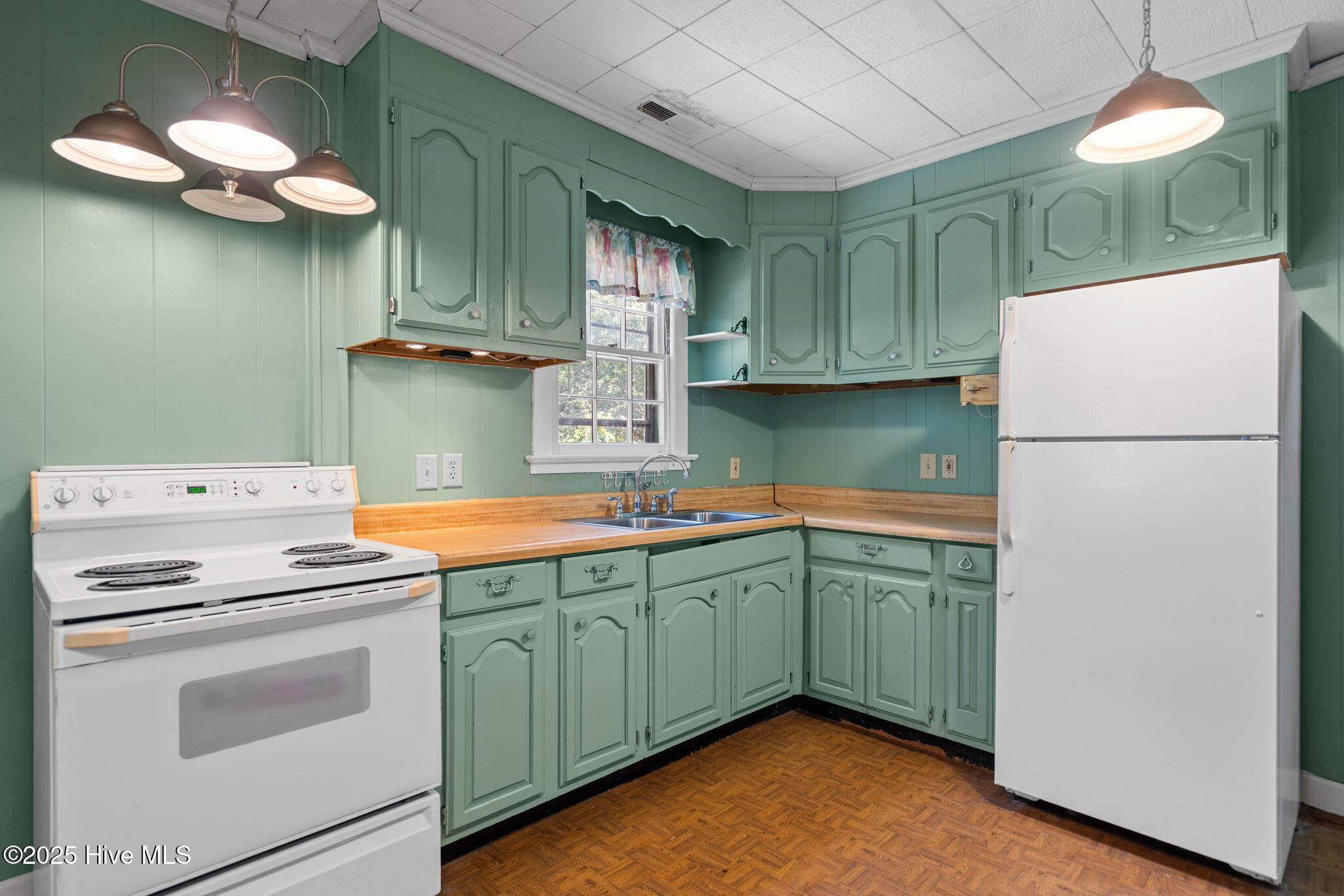 2061 Burnett Boulevard, Wilmington, NC 28401 – photo 24: 24-web-or-mls-DSC06445