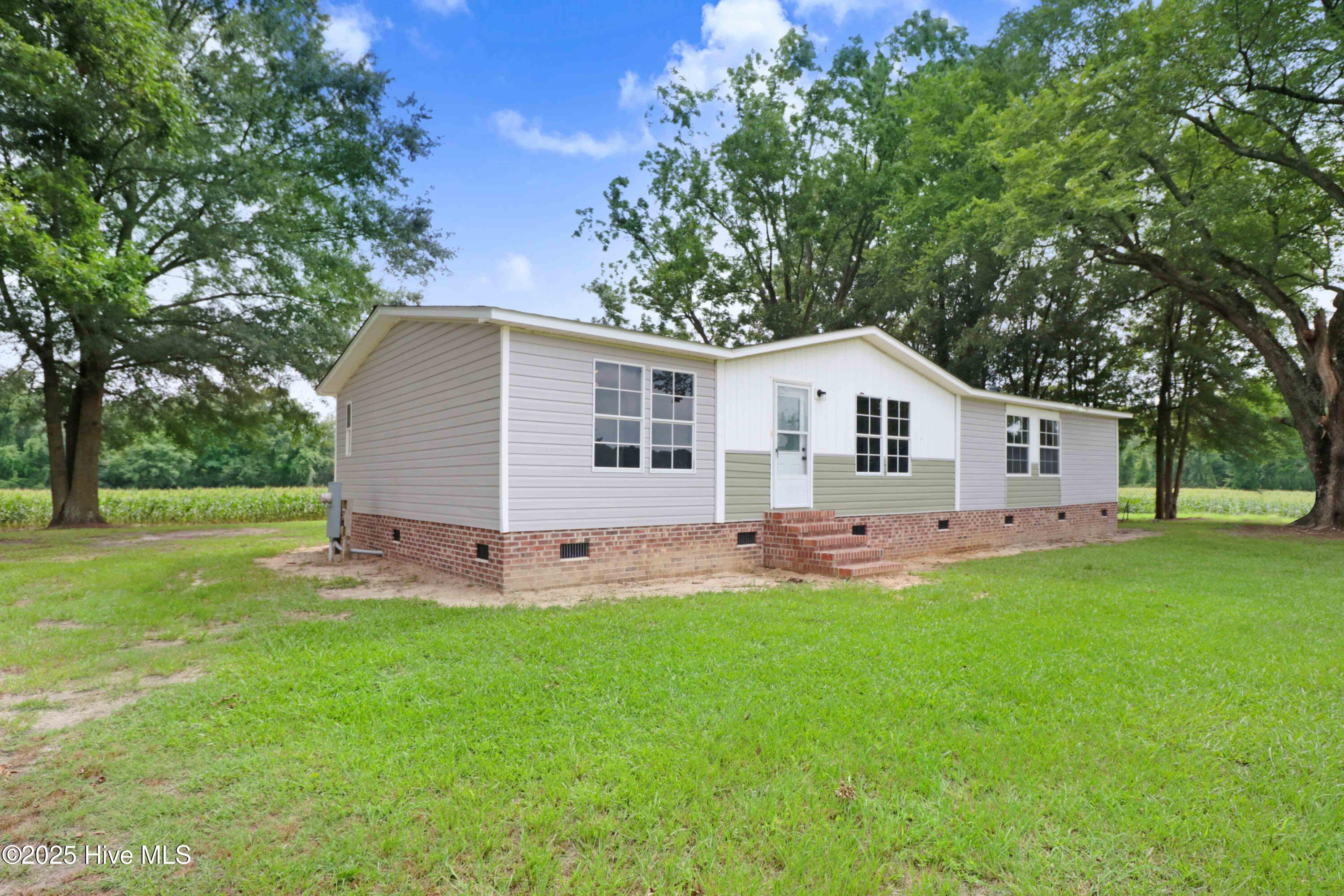 Homes for sale in Mount Olive, NC | 180 Oliver Herring Rd, Mount Olive, NC 28365 | MLS# 100541607