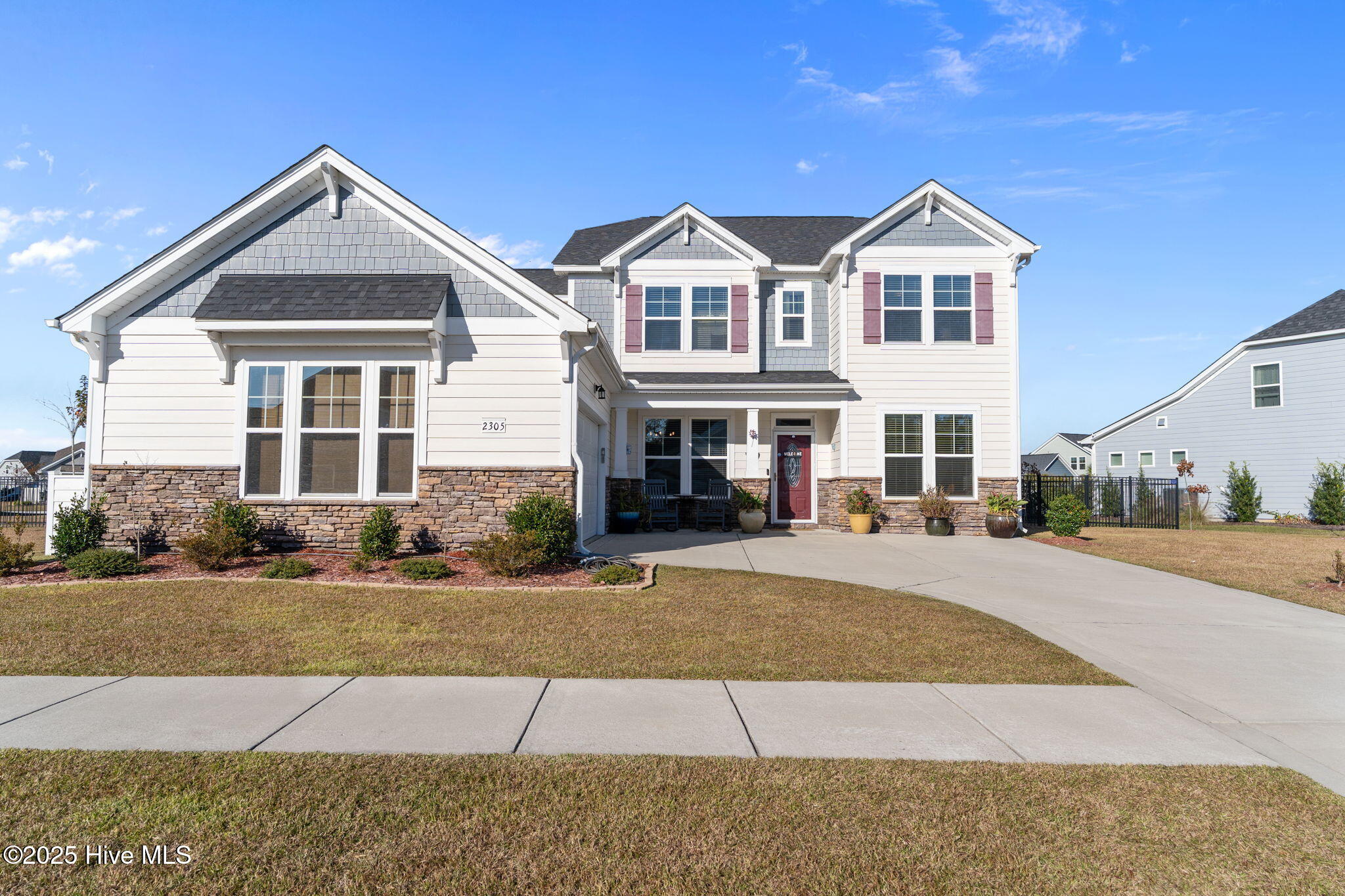 100542134 | Photo 43