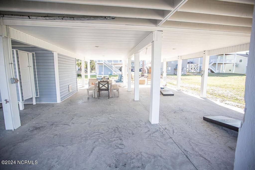 100558410 | Photo 39