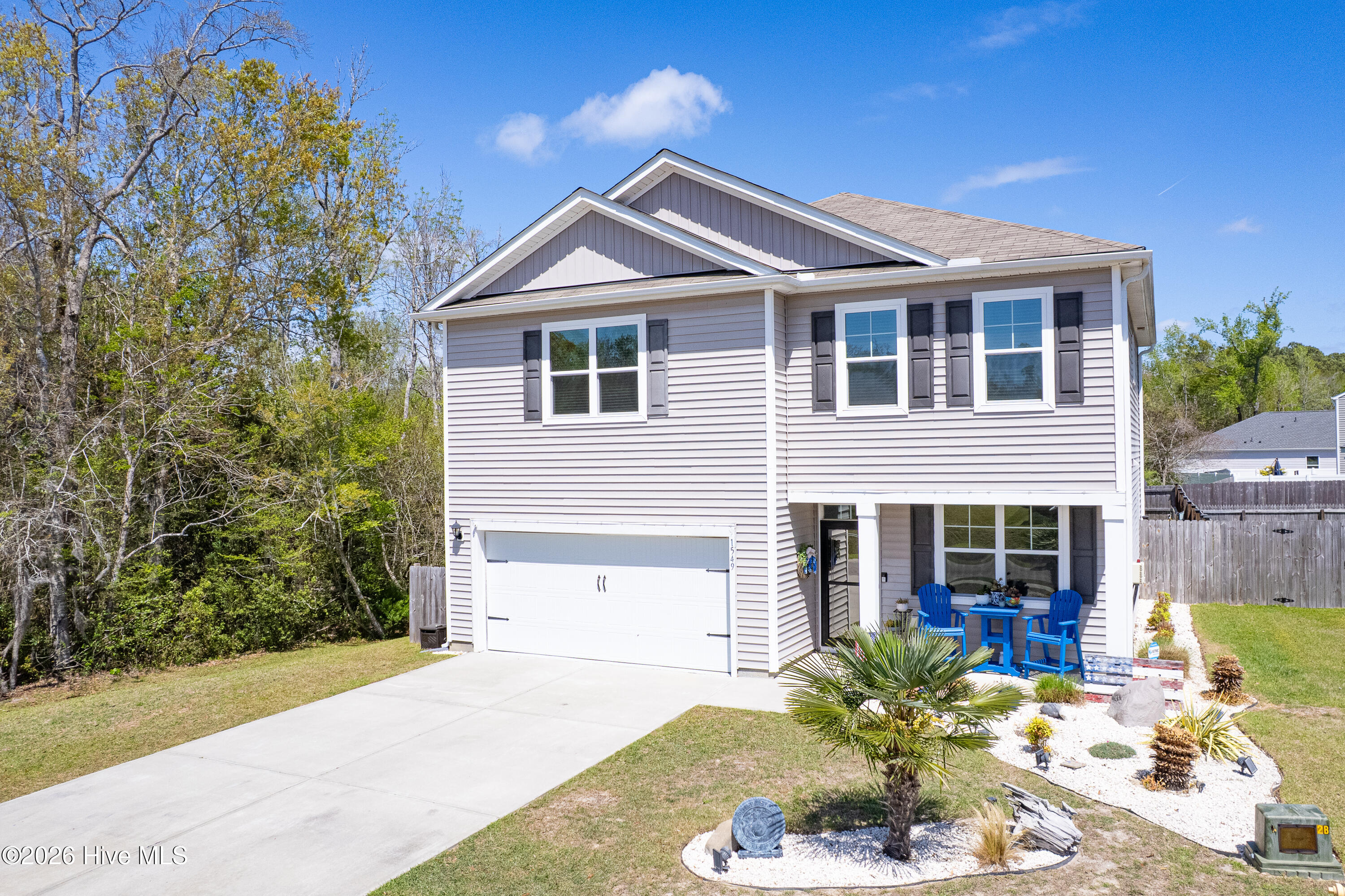 100565861 | Photo 66