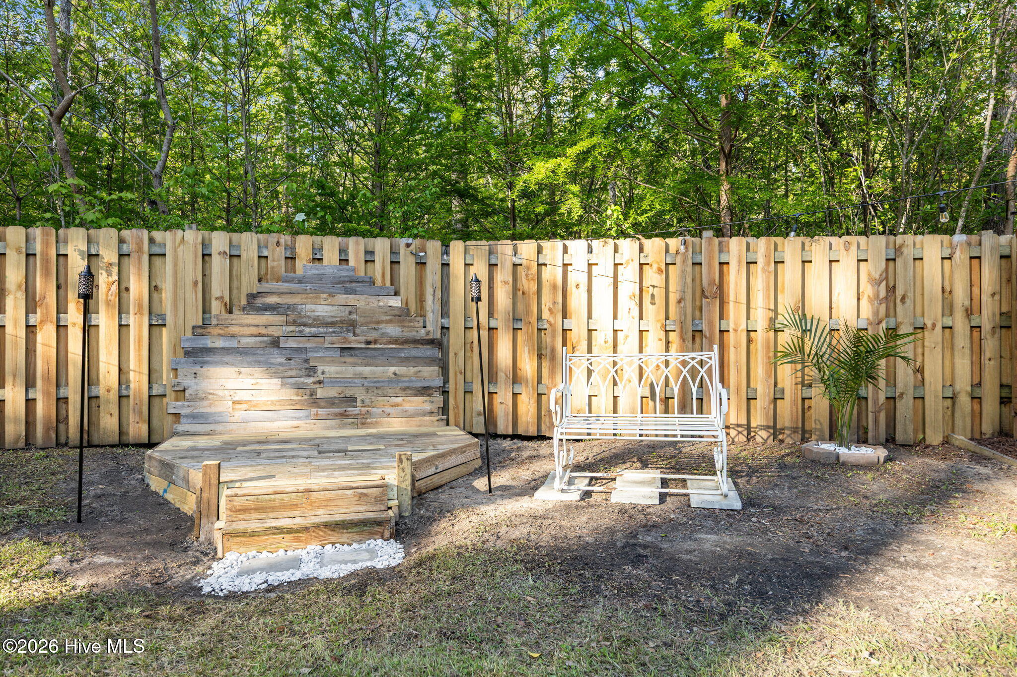 100564597 | Photo 42