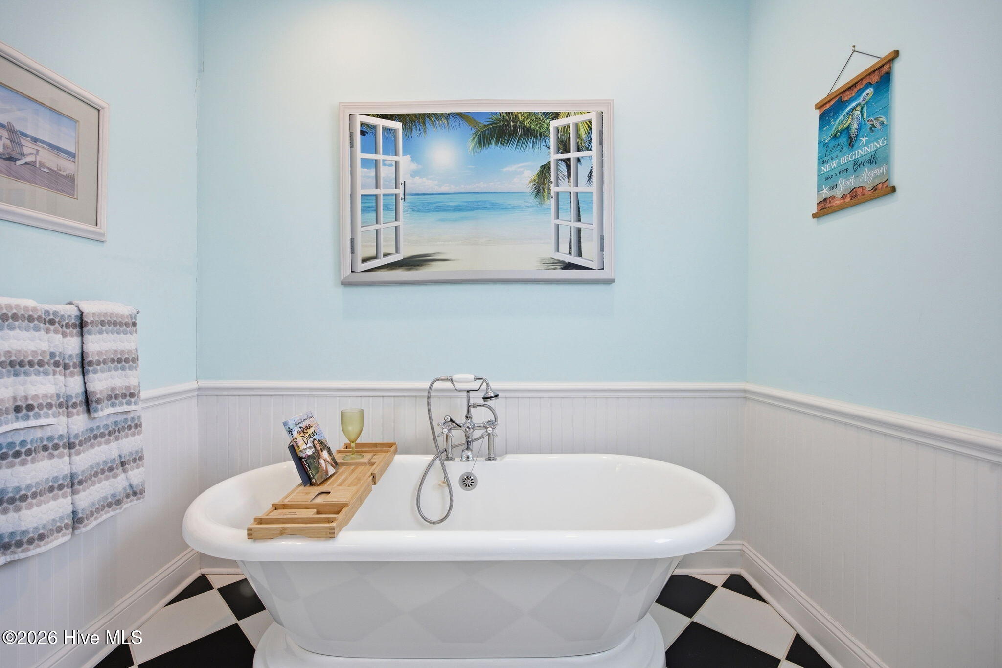 100569649 | Photo 20