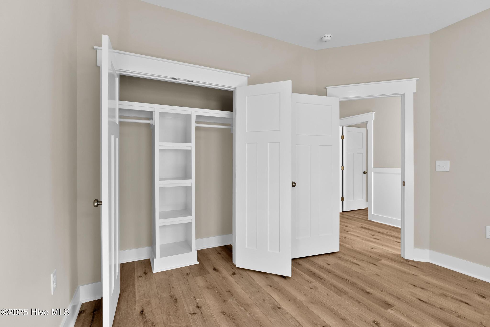 100527494 | Photo 32