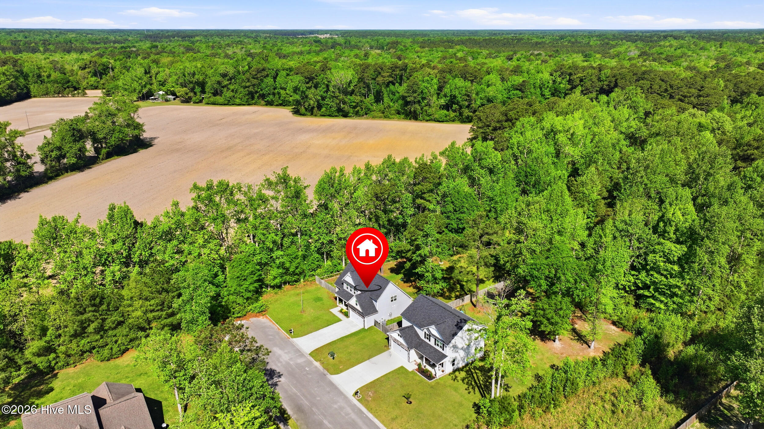 100568346 | Photo 44