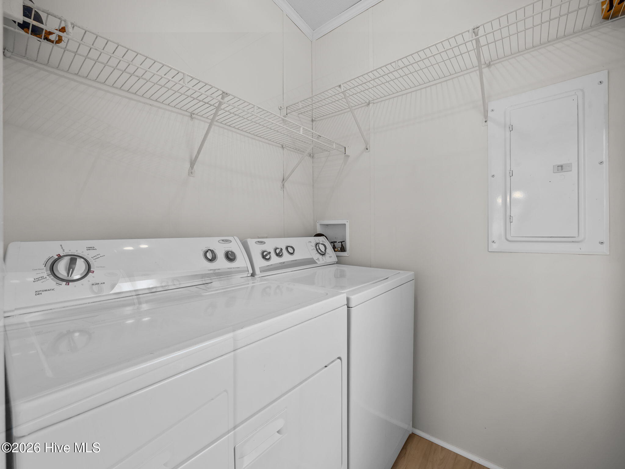 100548525 | Photo 31