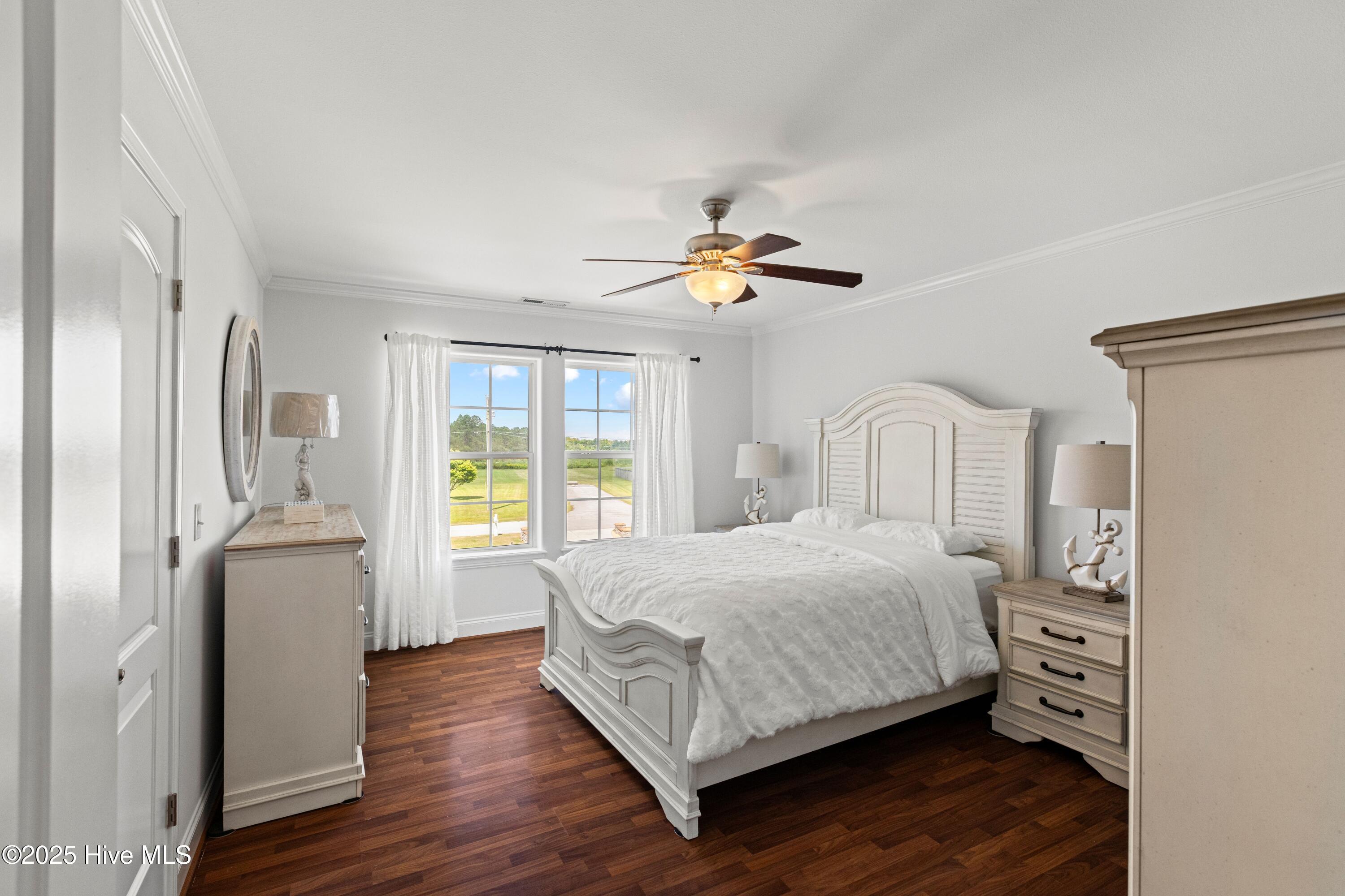 100532894 | Photo 29