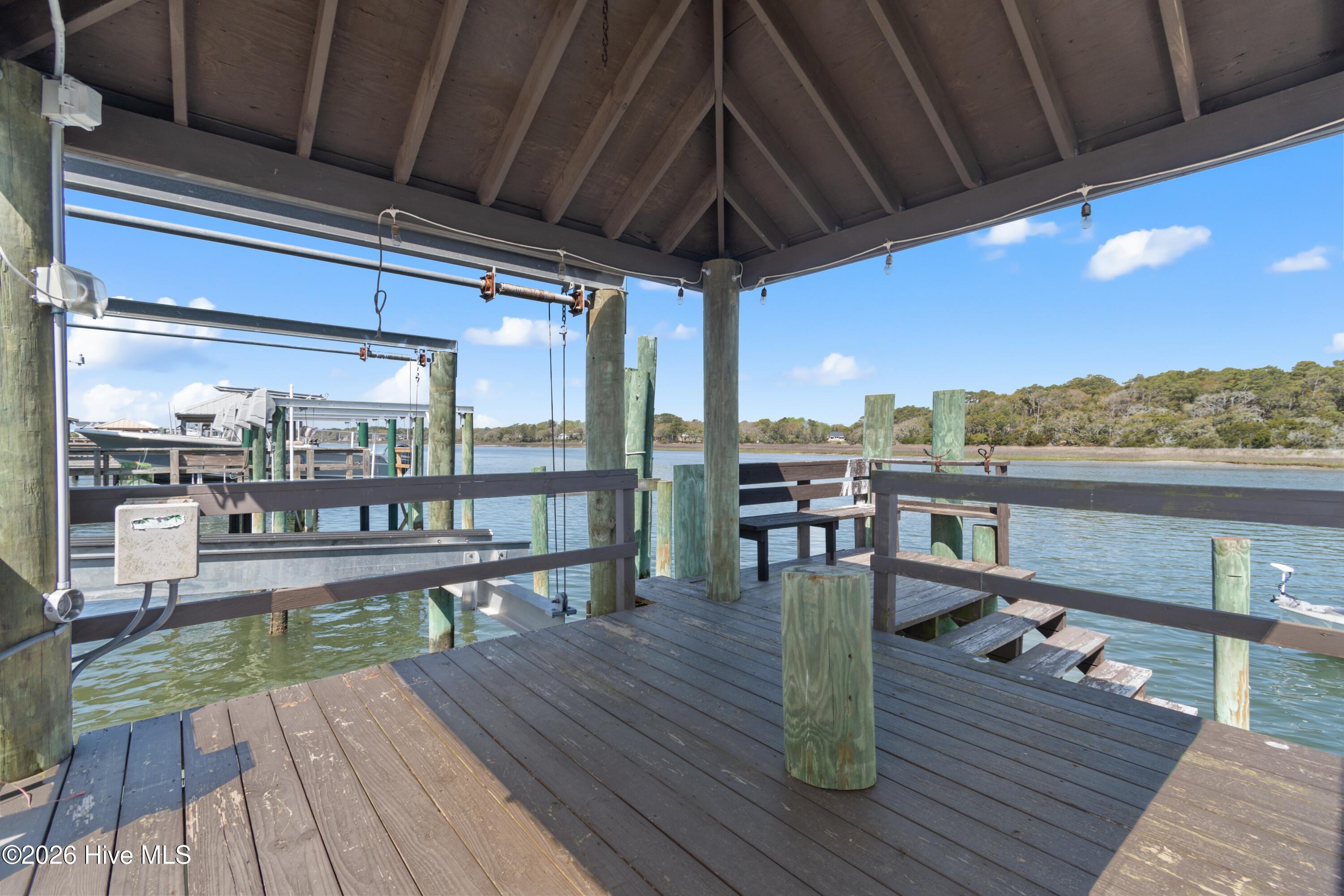 100566574 | Photo 77