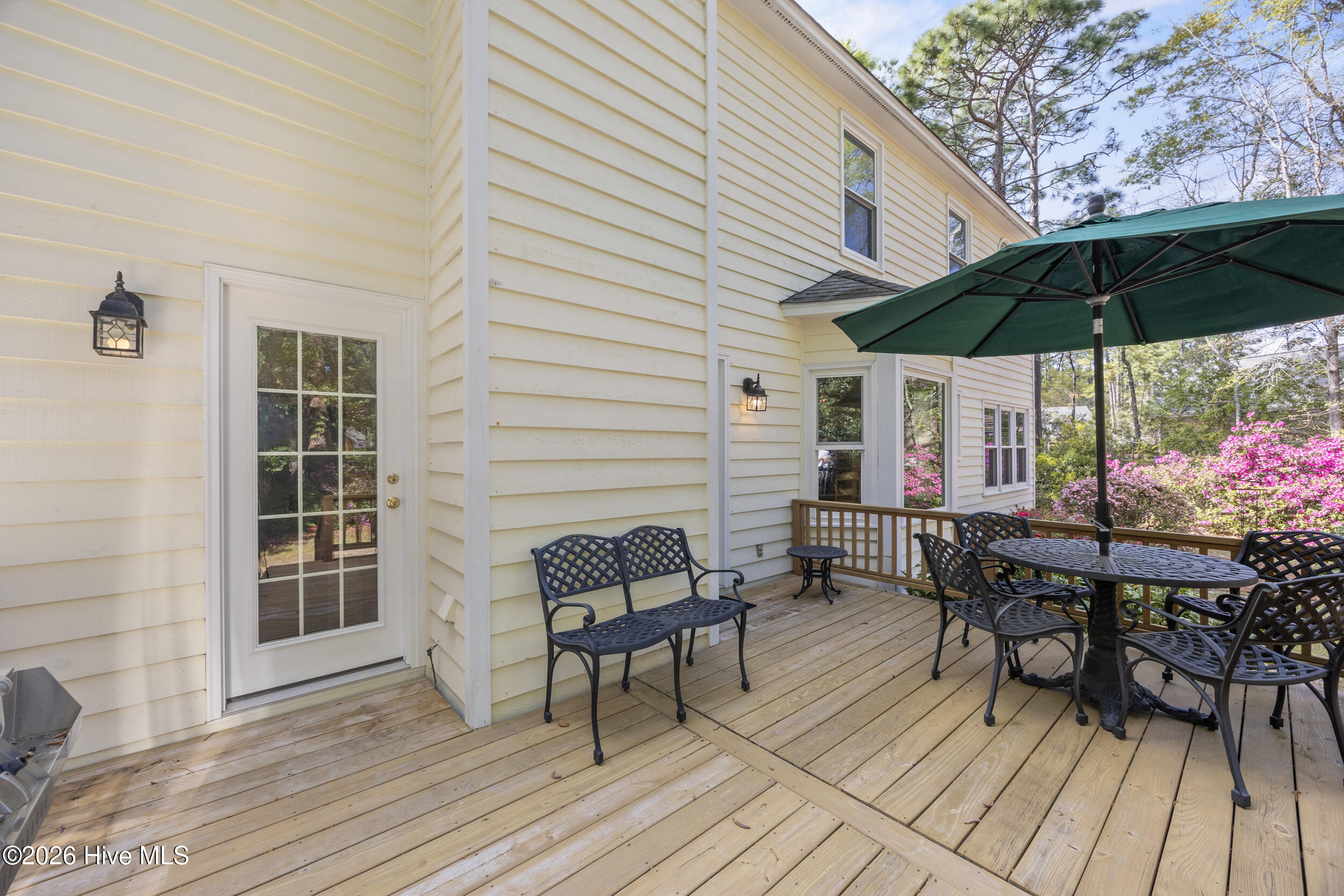 100564035 | Photo 51