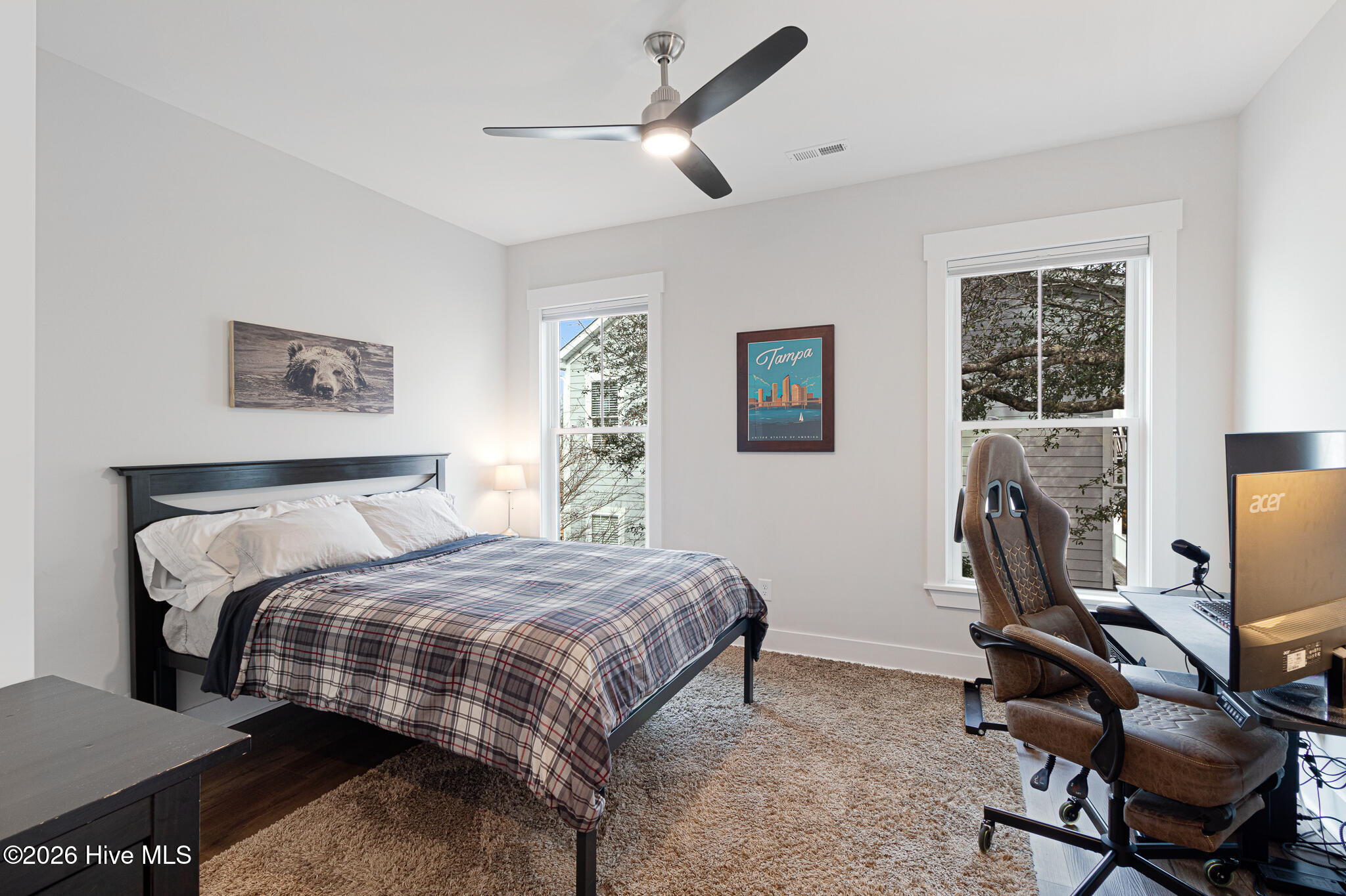 100556315 | Photo 27