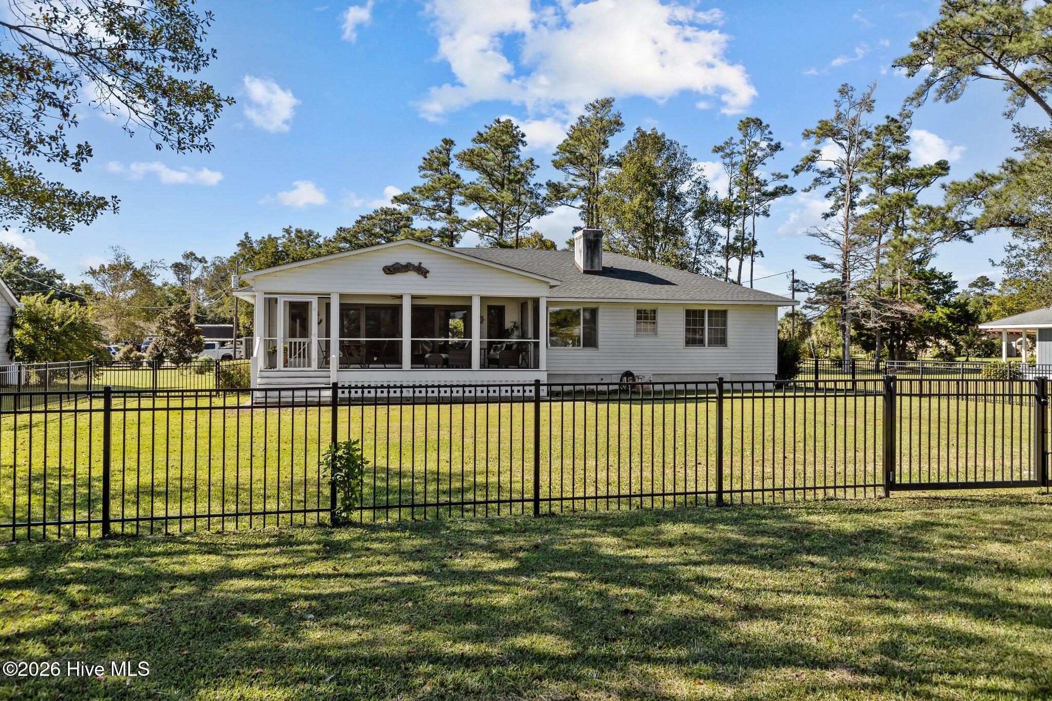 180 Wallace Road,Beaufort