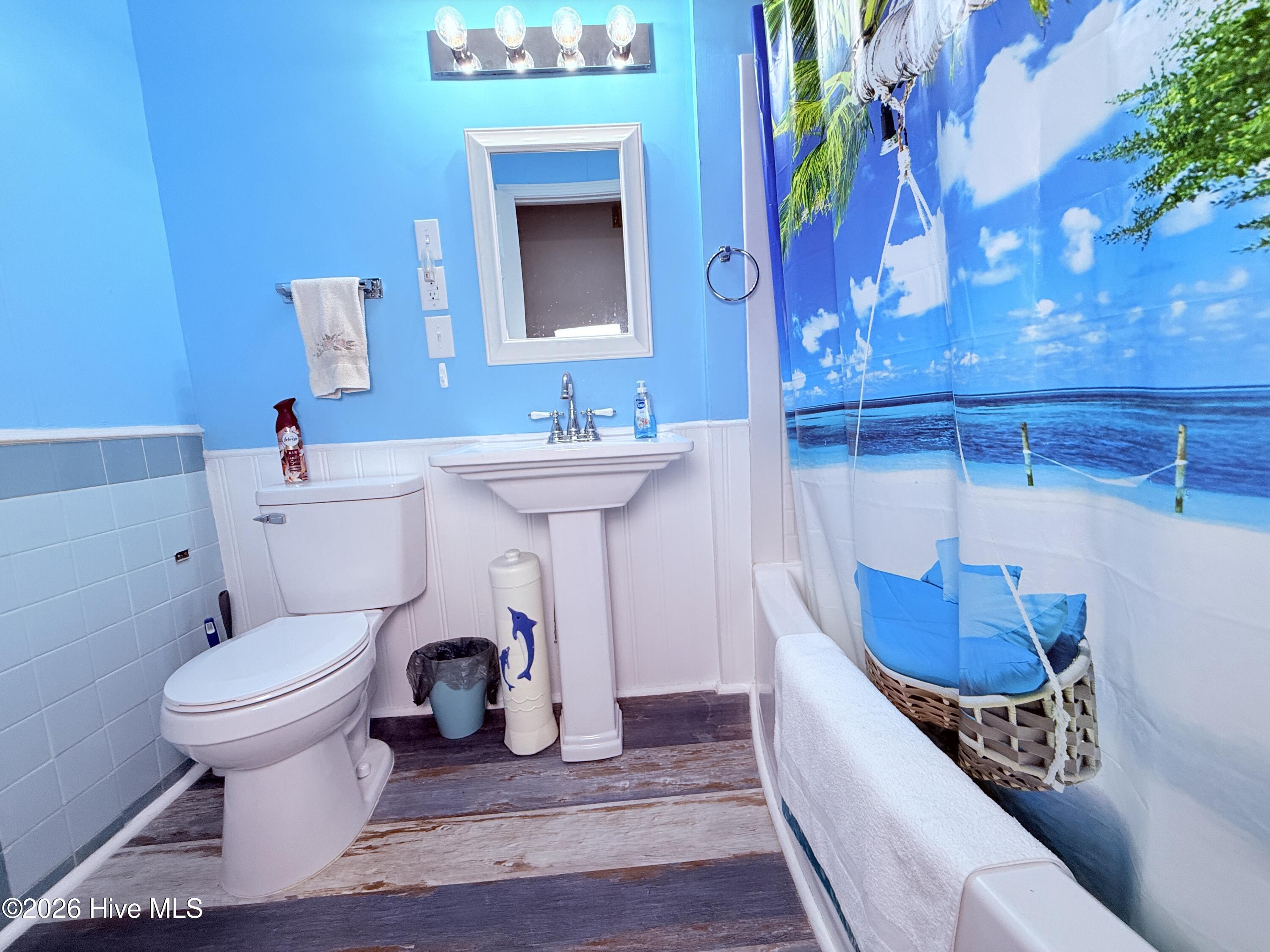 100568952 | Photo 13