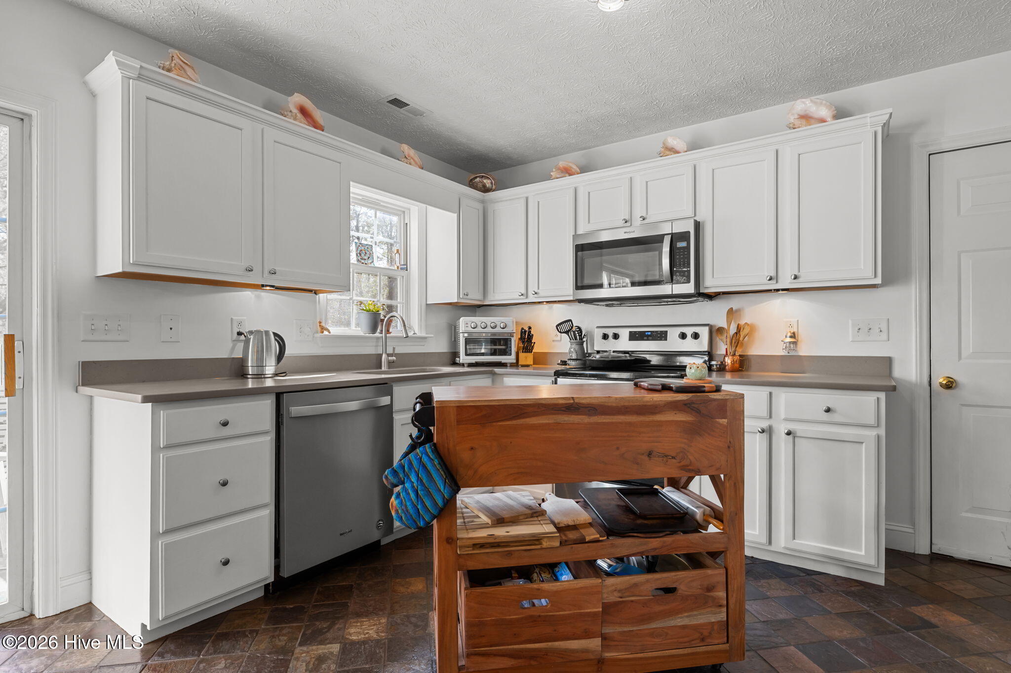 100558206 | Photo 13