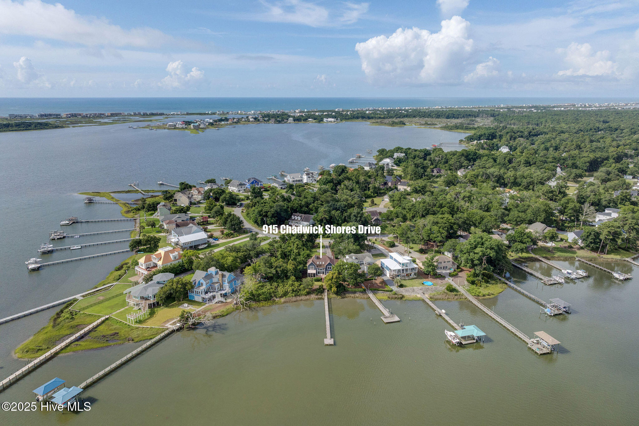 100519748 | Photo 11