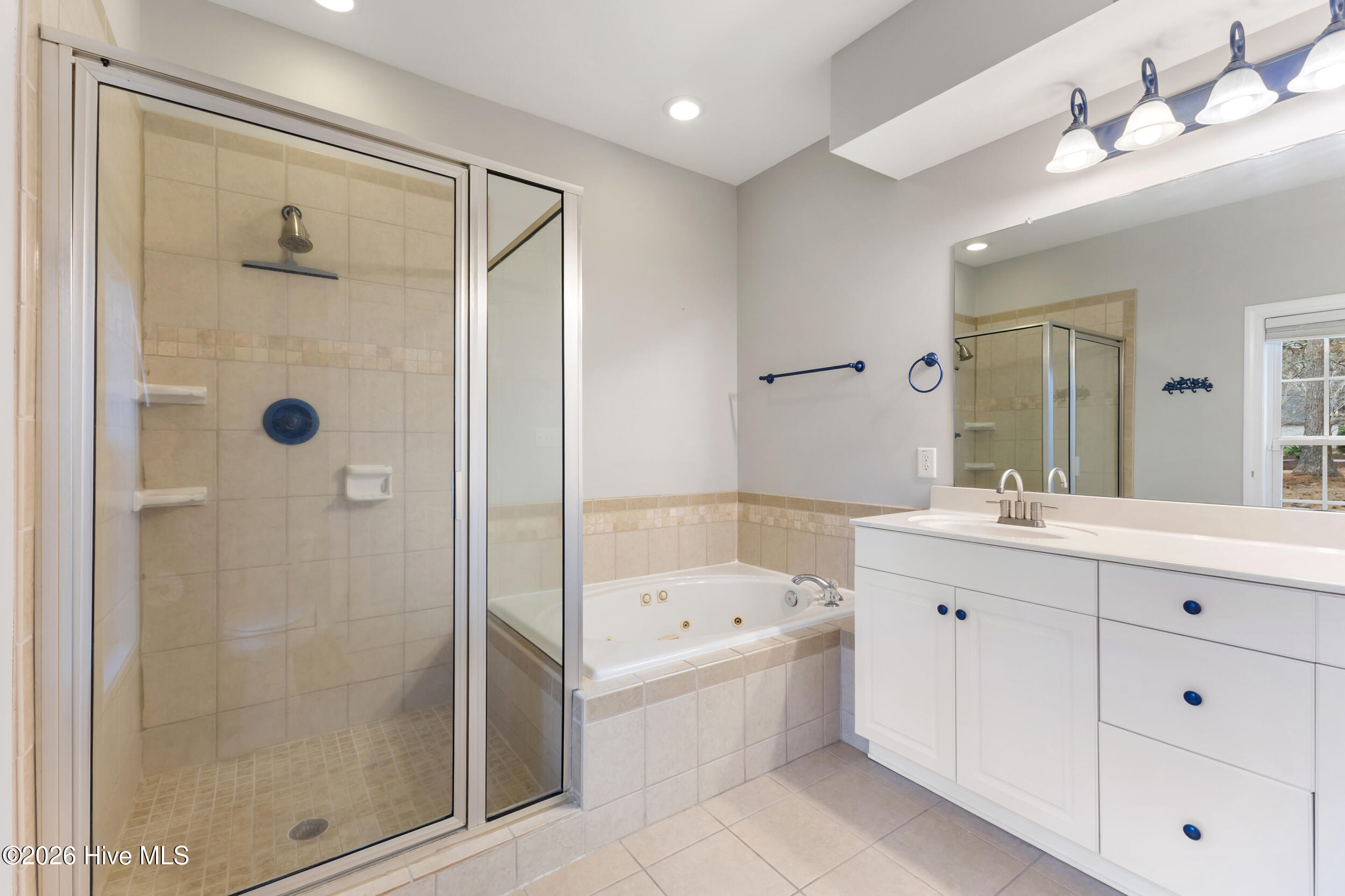 100557722 | Photo 28