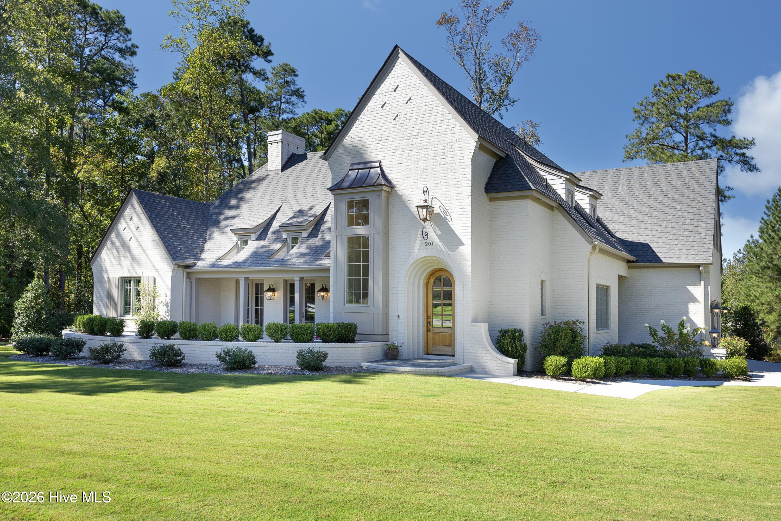 Single family home for sale at 201 Crescent Ct, Pinehurst, NC 28374 | MLS# 100608889