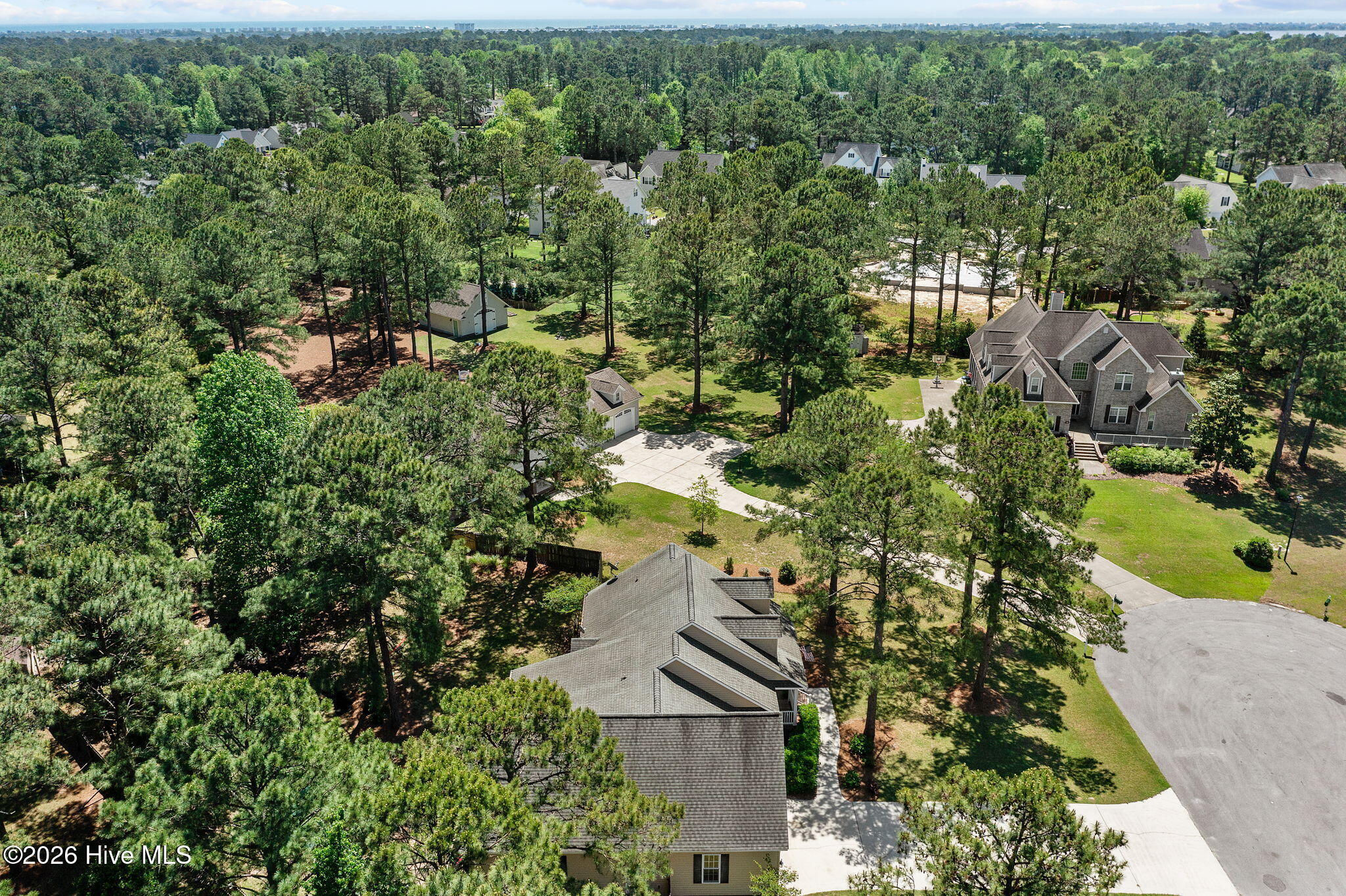 100579159 | Photo 53
