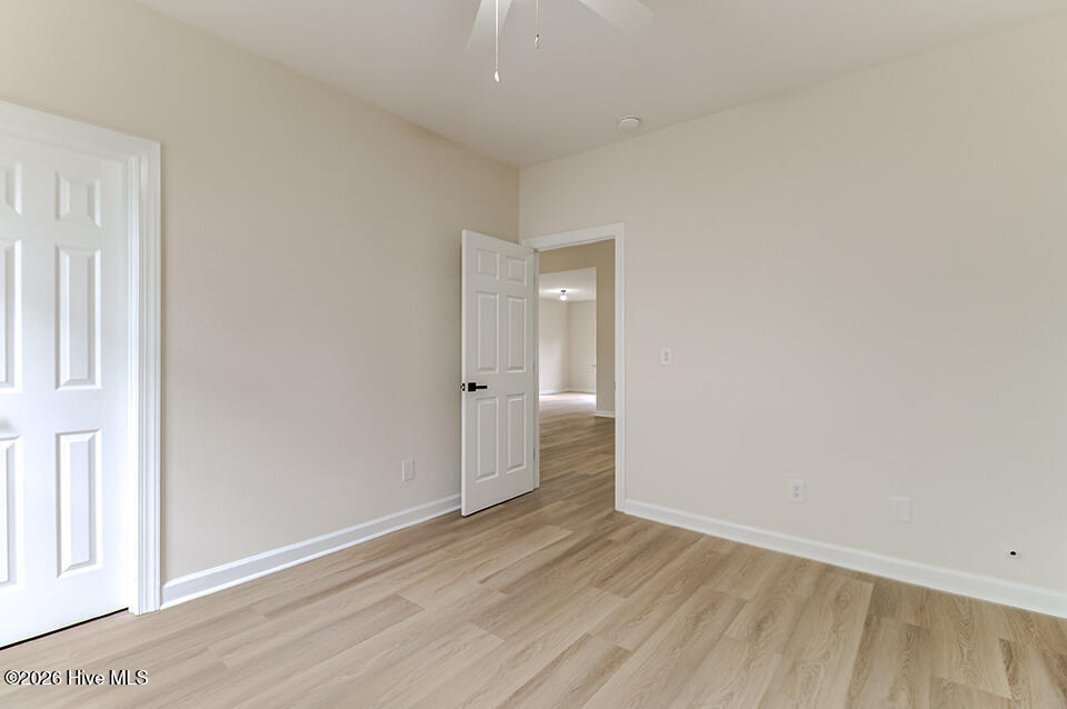 100553045 | Photo 19