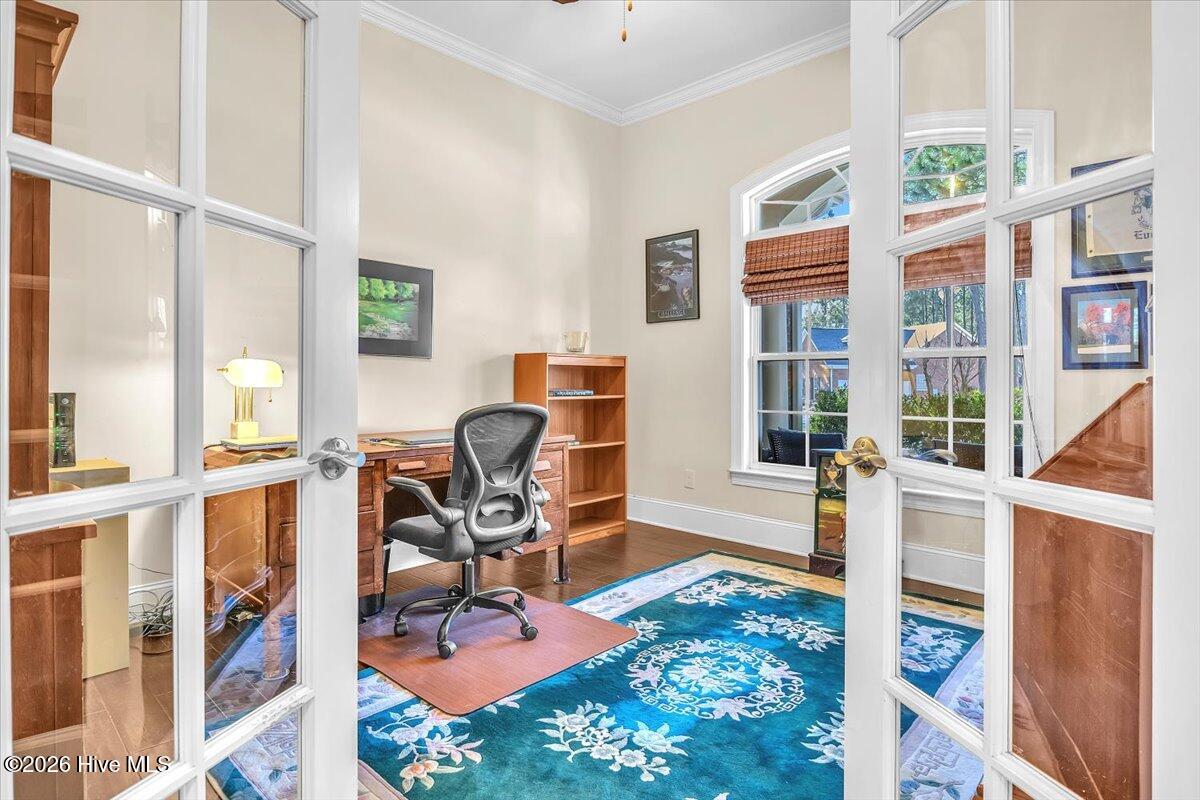 100556407 | Photo 30