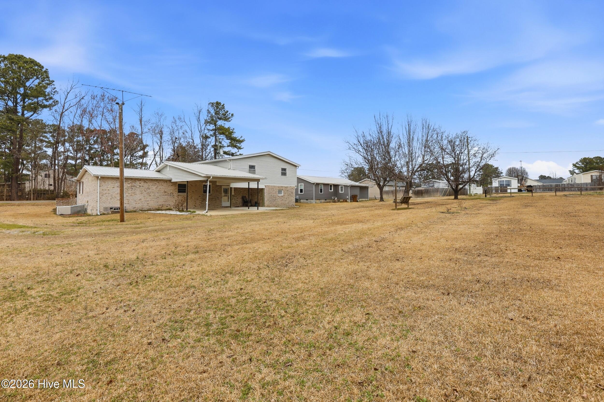 100561311 | Photo 45