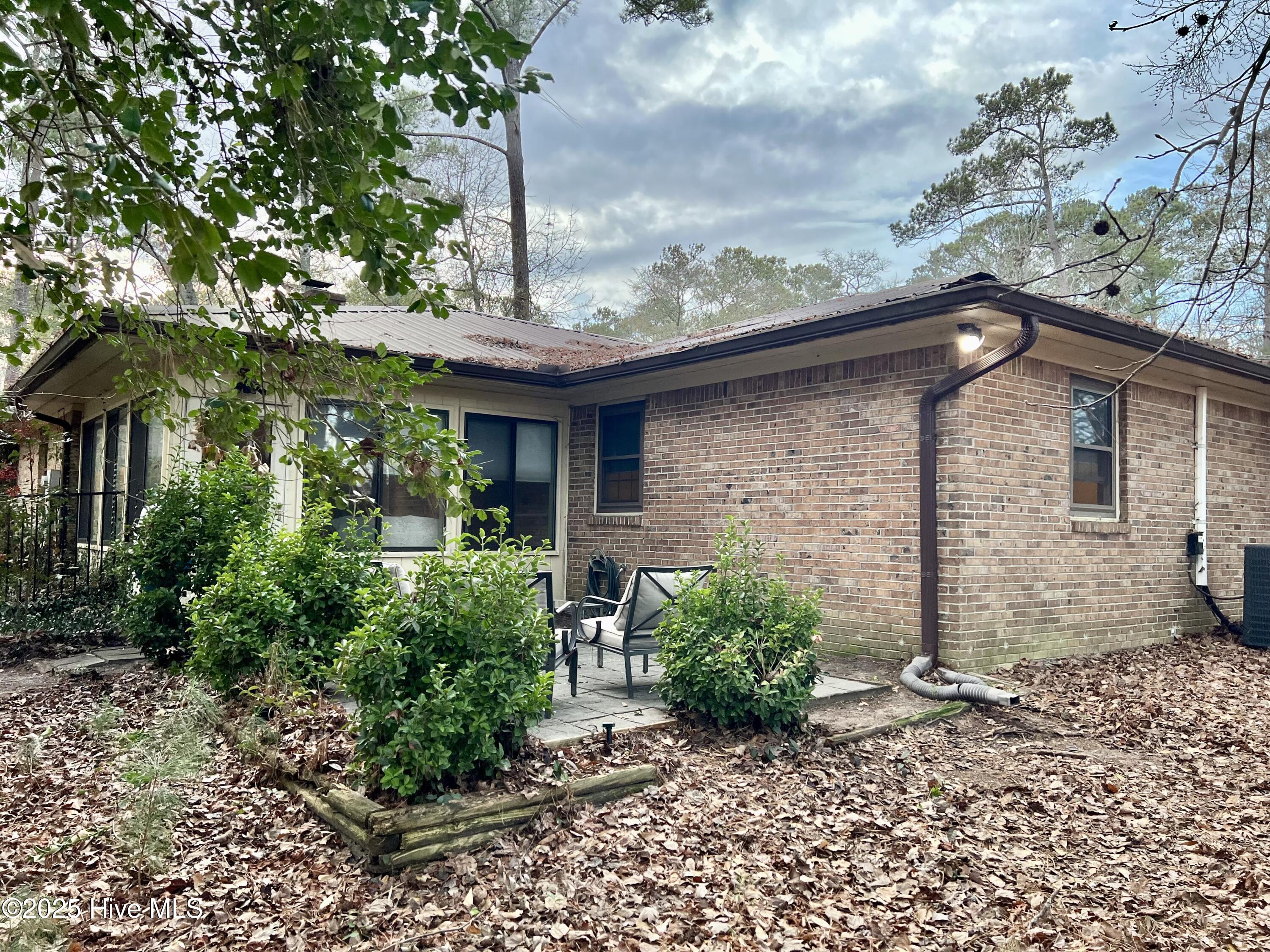 100524806 | Photo 30