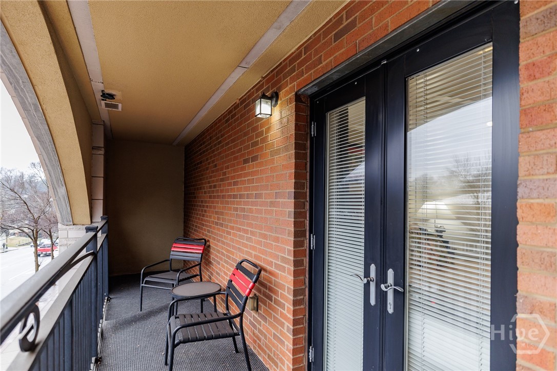 250 W Broad Street 207