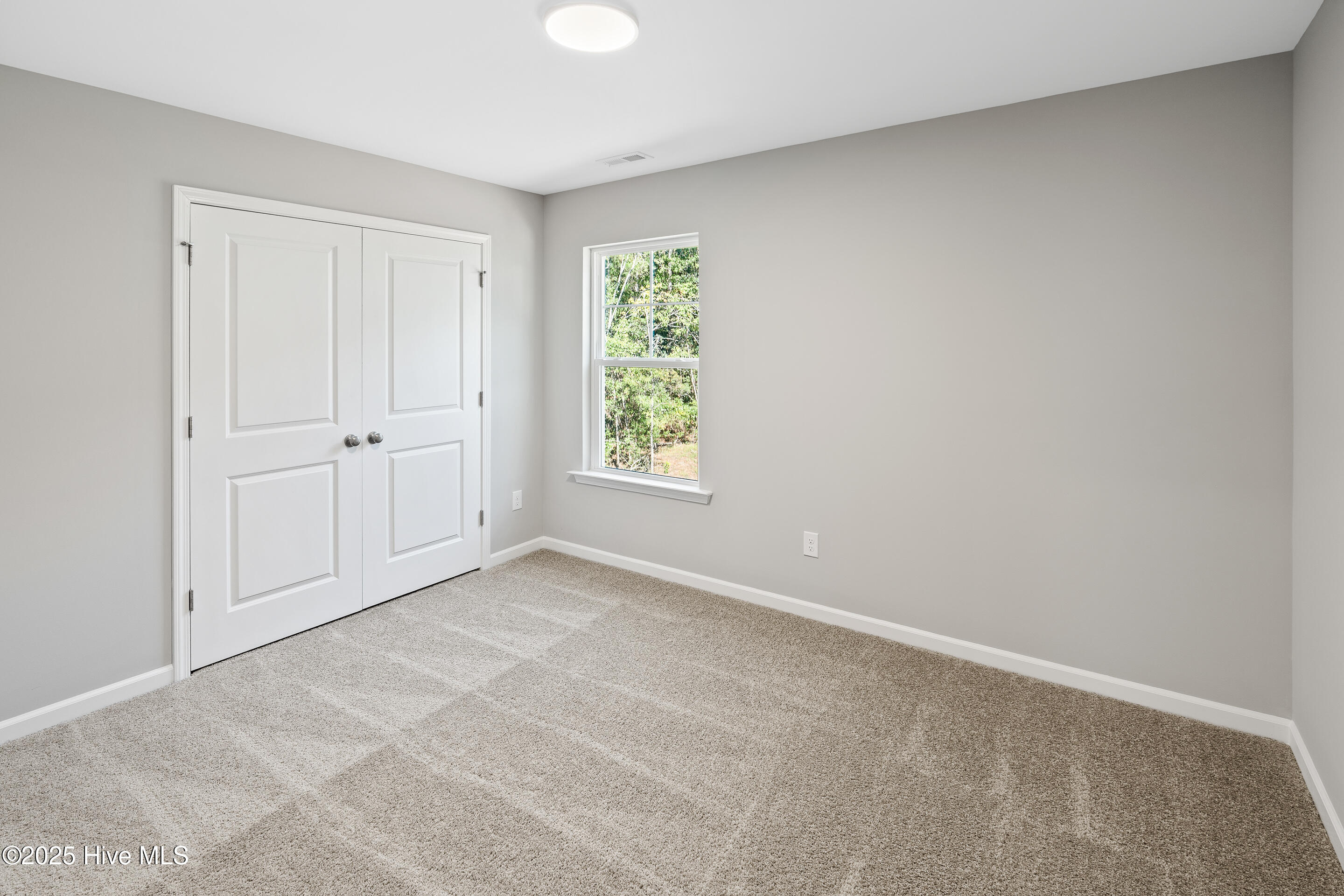 100515250 | Photo 27