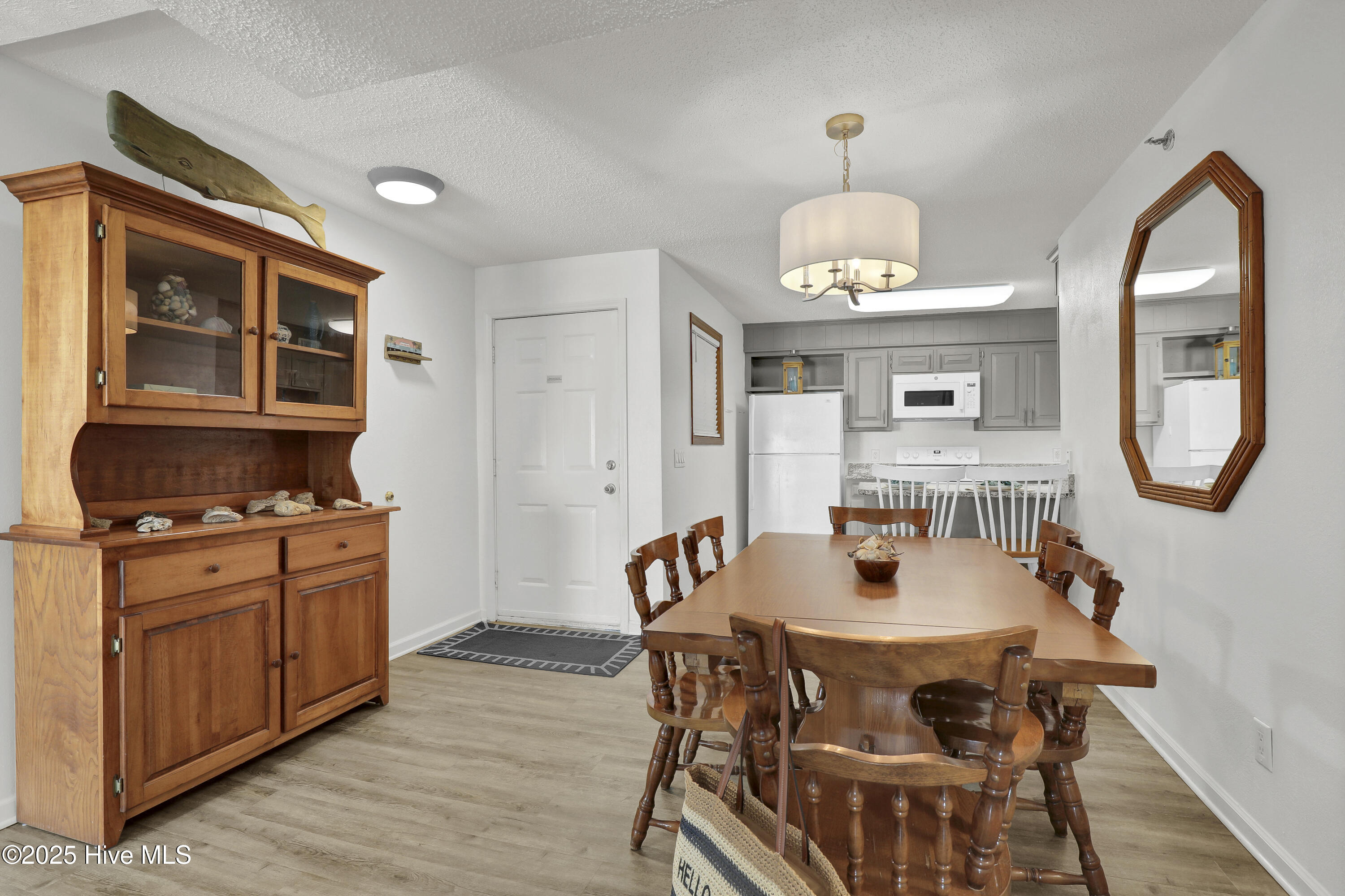 100541443 | Photo 11