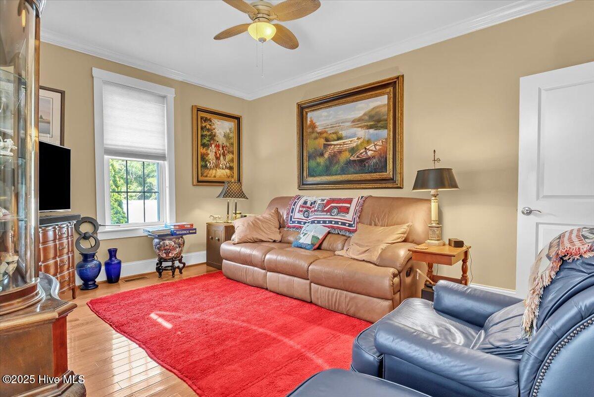 100556221 | Photo 20