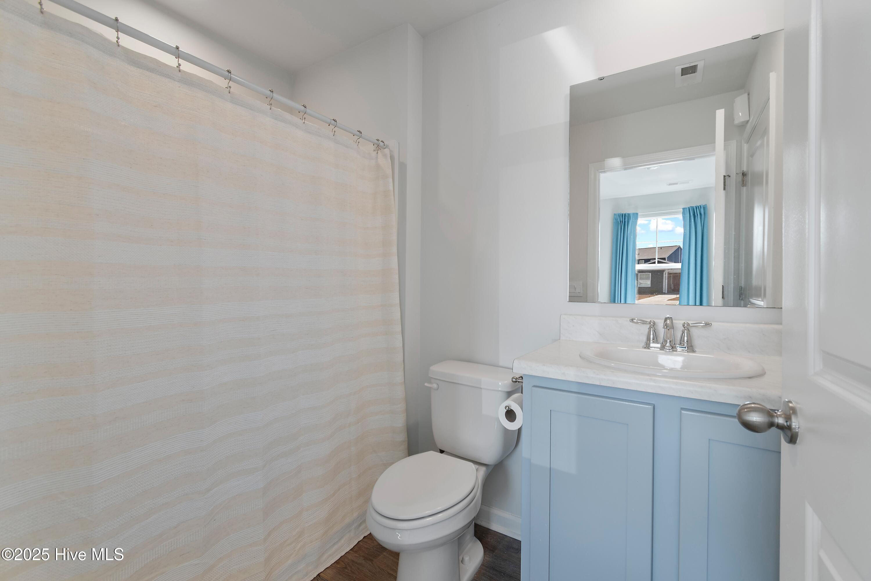 100494043 | Photo 25