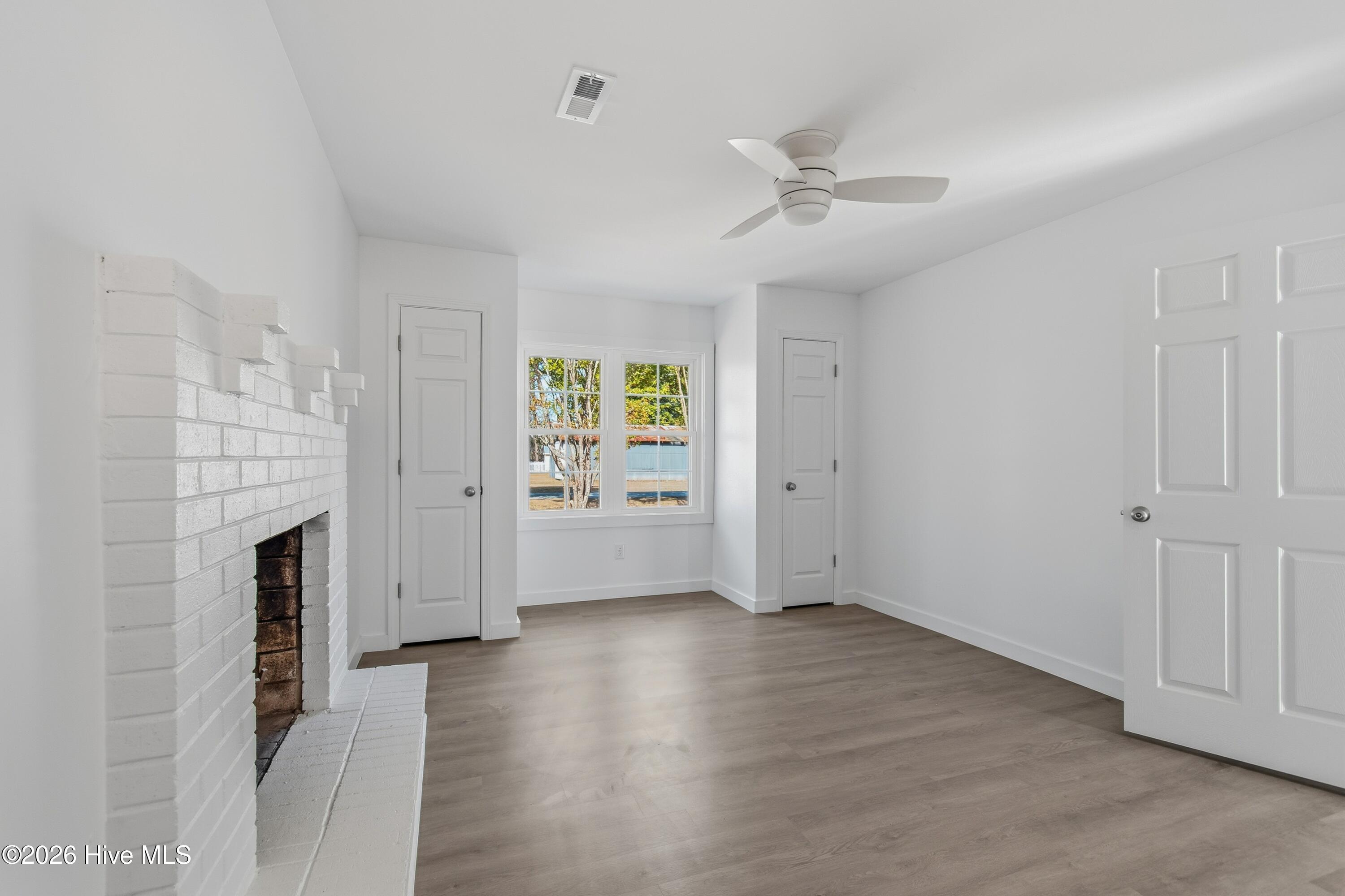 100550863 | Photo 22