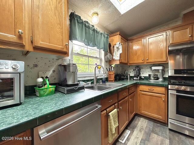 100566420 | Photo 31