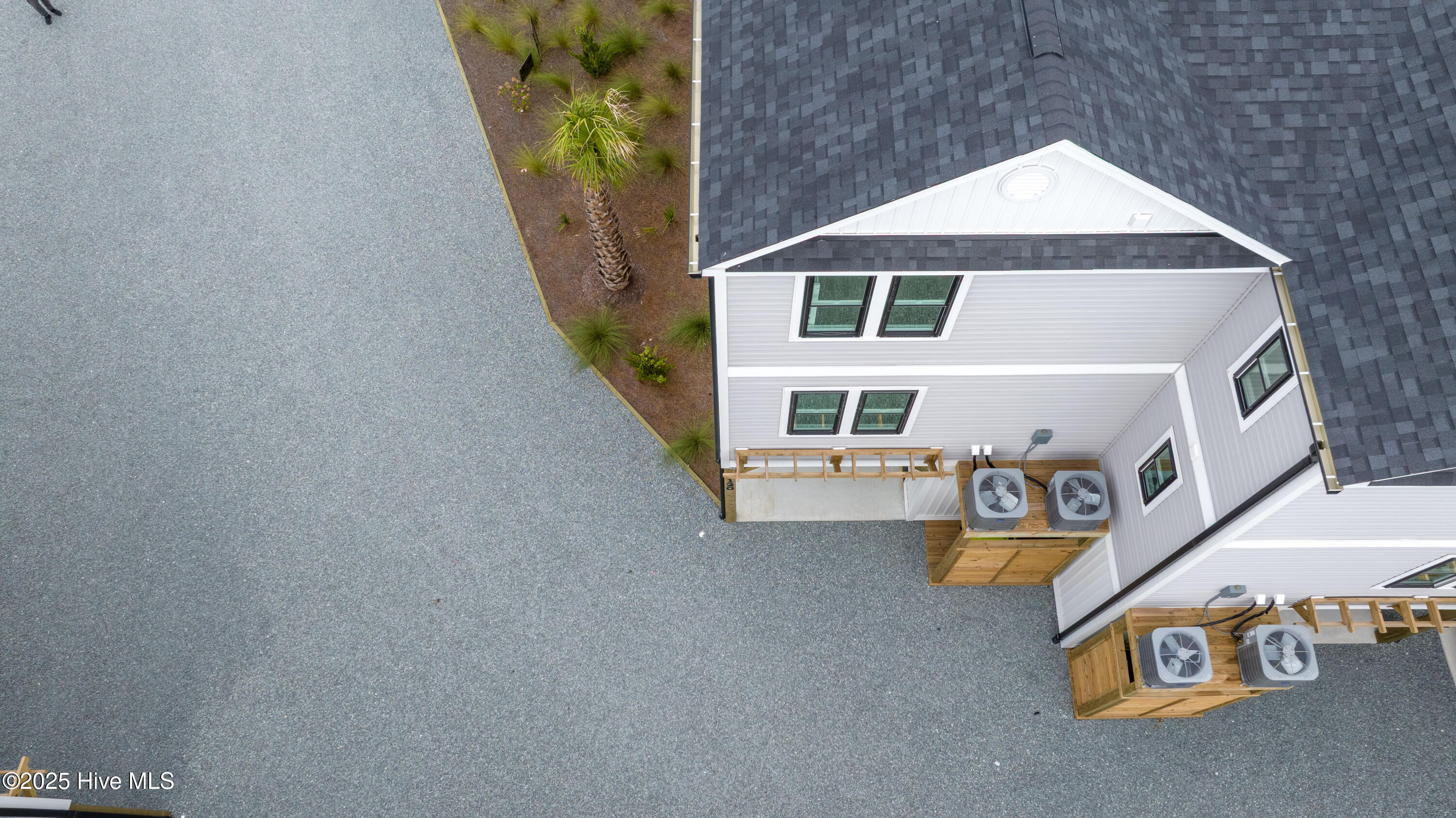 100474523 | Photo 71