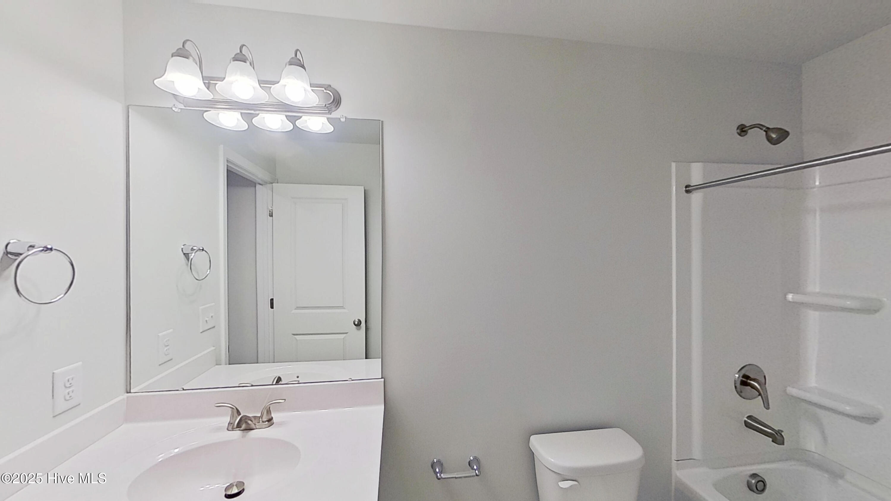 100545761 | Photo 17