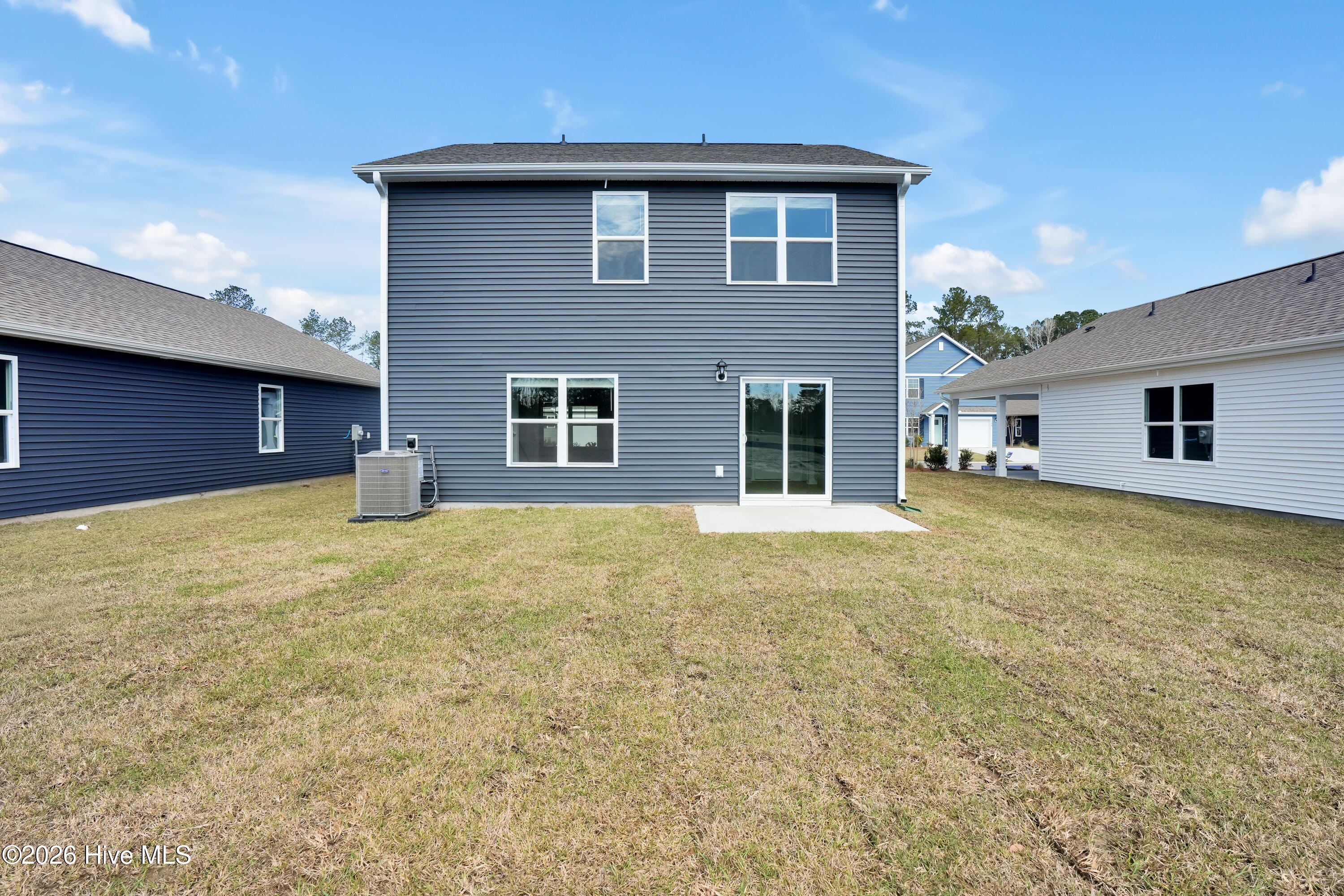 100561798 | Photo 32