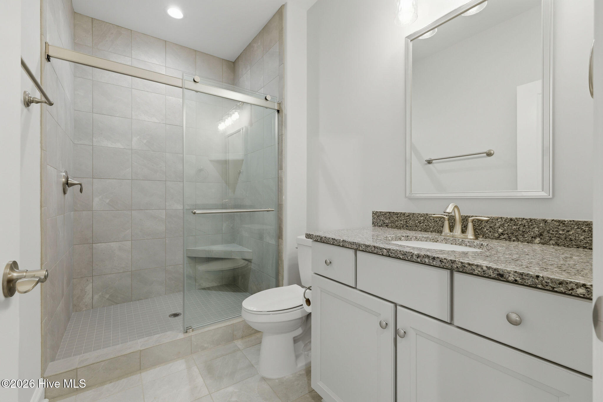 100564849 | Photo 42