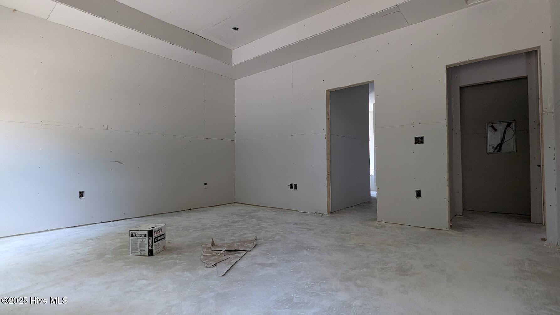 primary bedroom-drywall