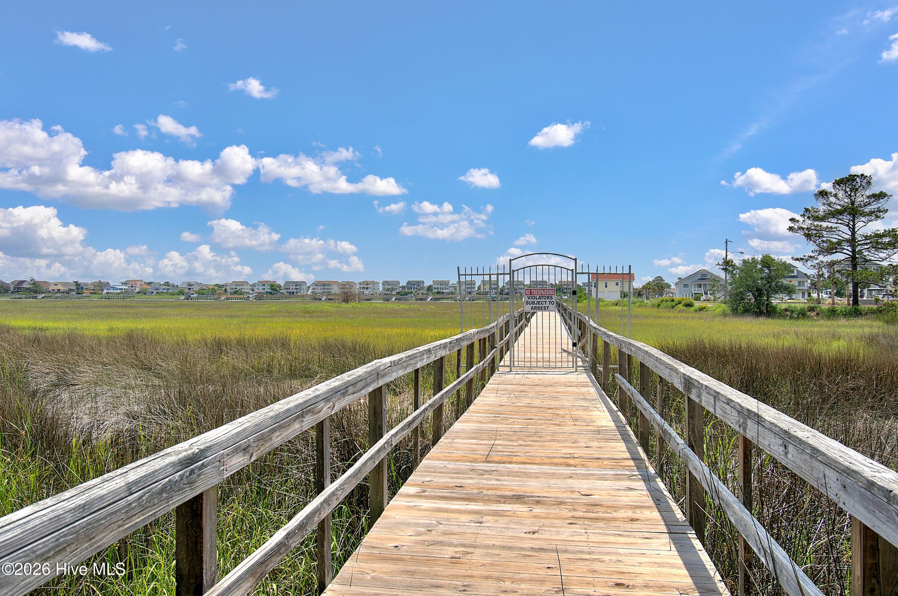 100565017 | Photo 87