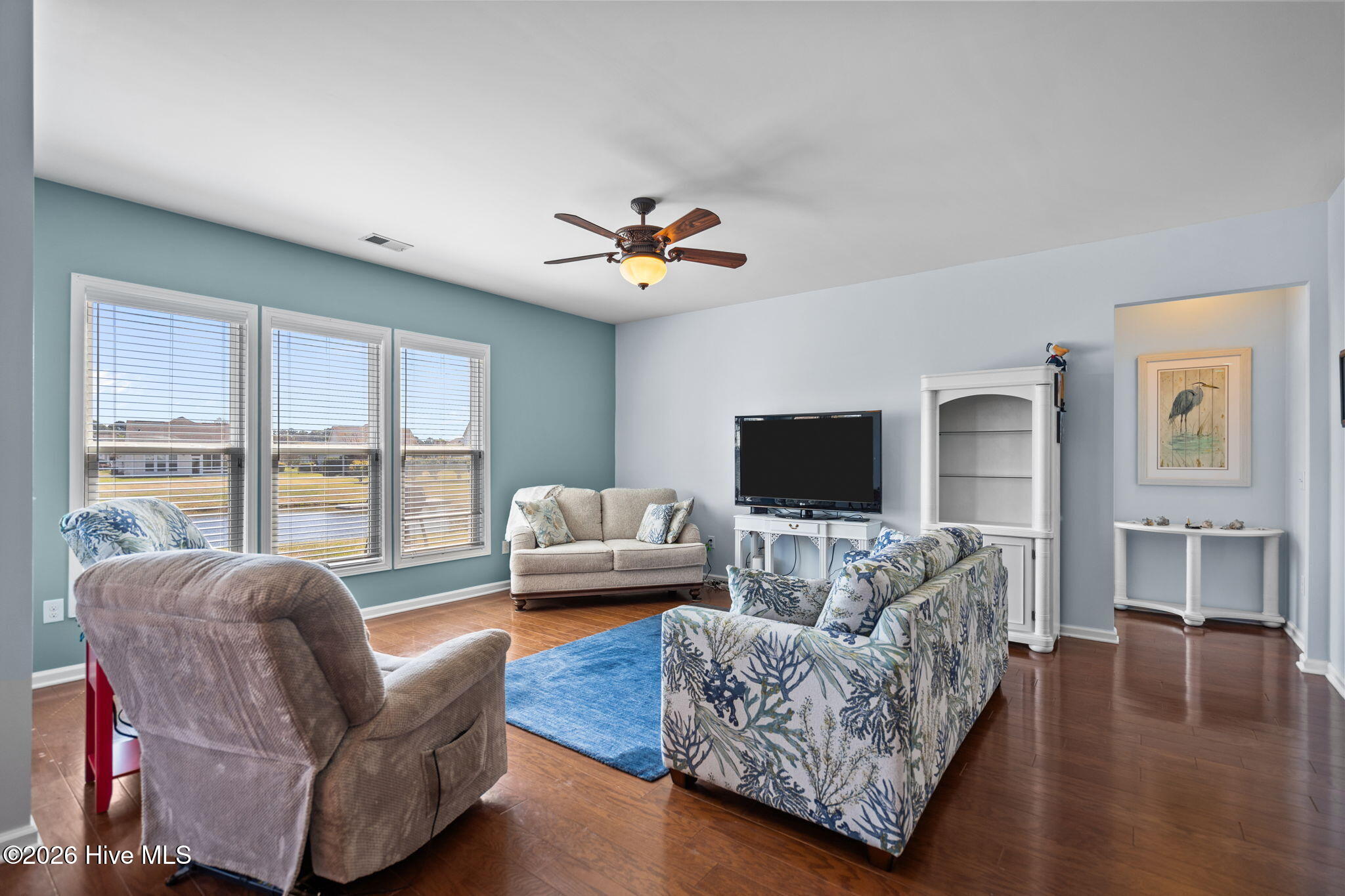 100562471 | Photo 19