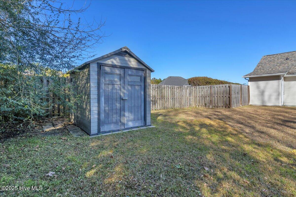 100546771 | Photo 37