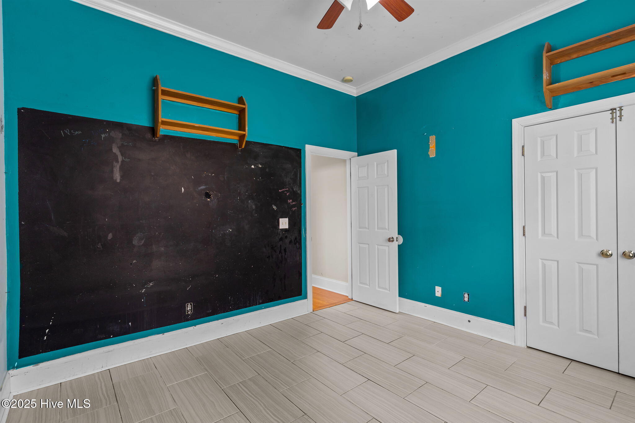 100538095 | Photo 45