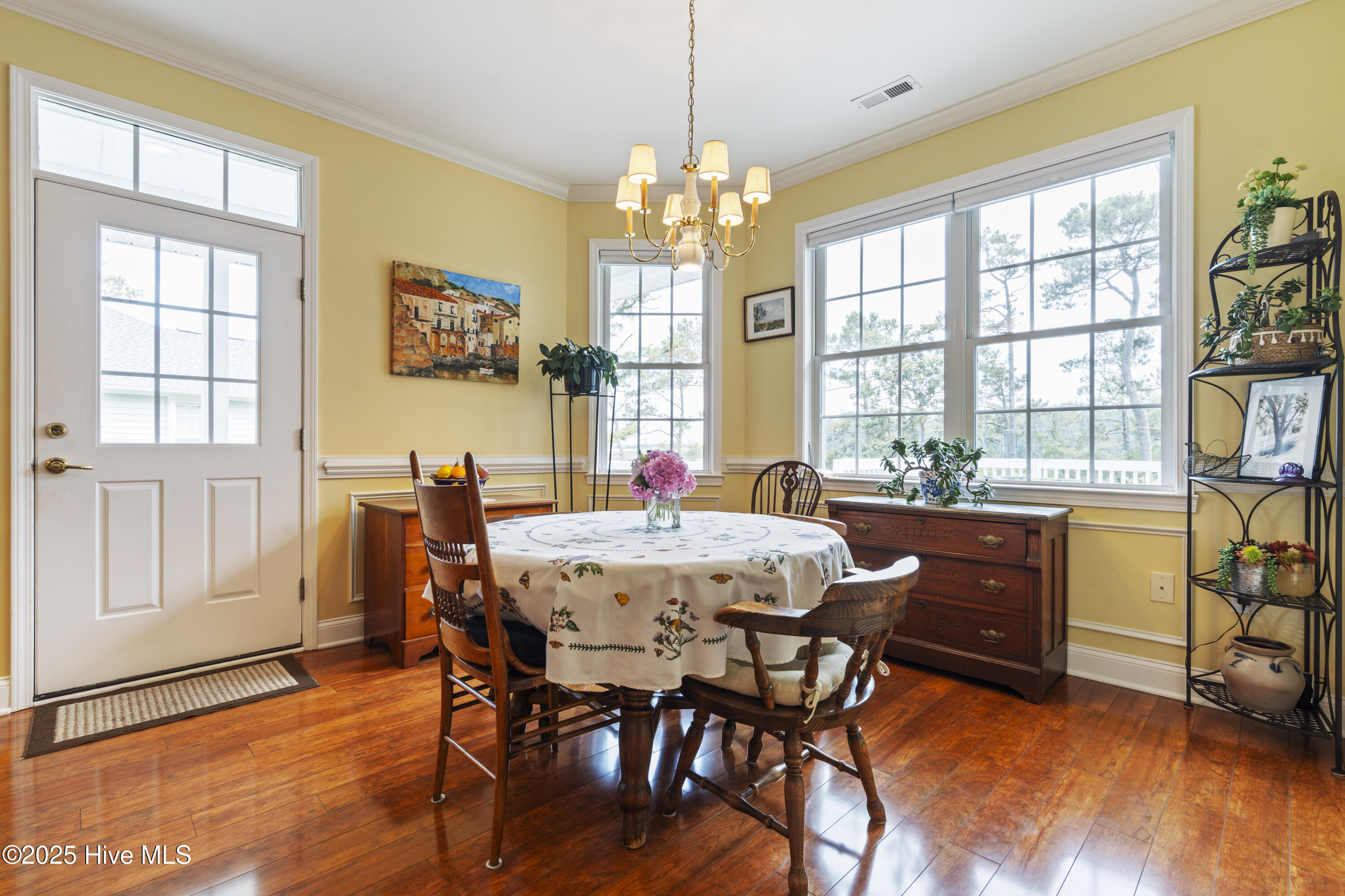 100511764 | Photo 35