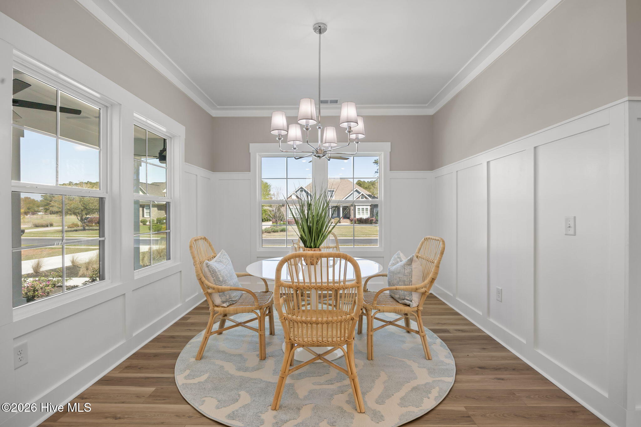 100563337 | Photo 13