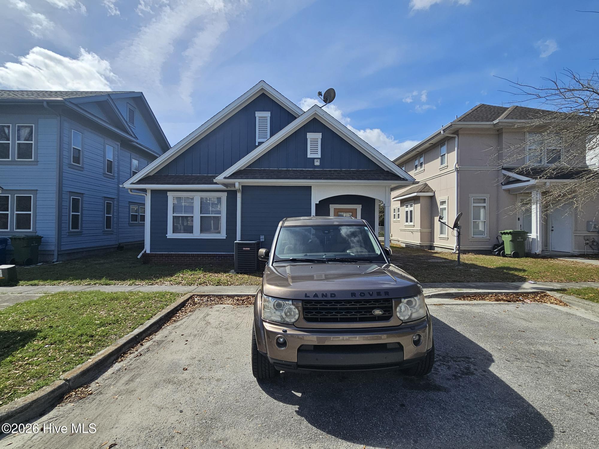 100558326 | Photo 13