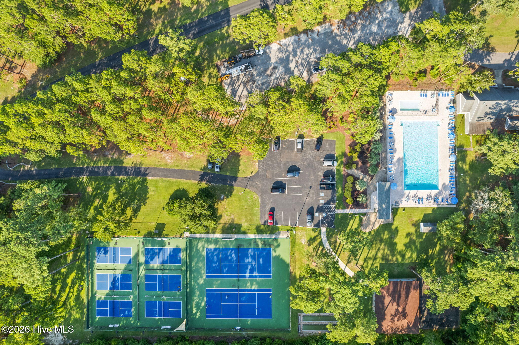 100564261 | Photo 48