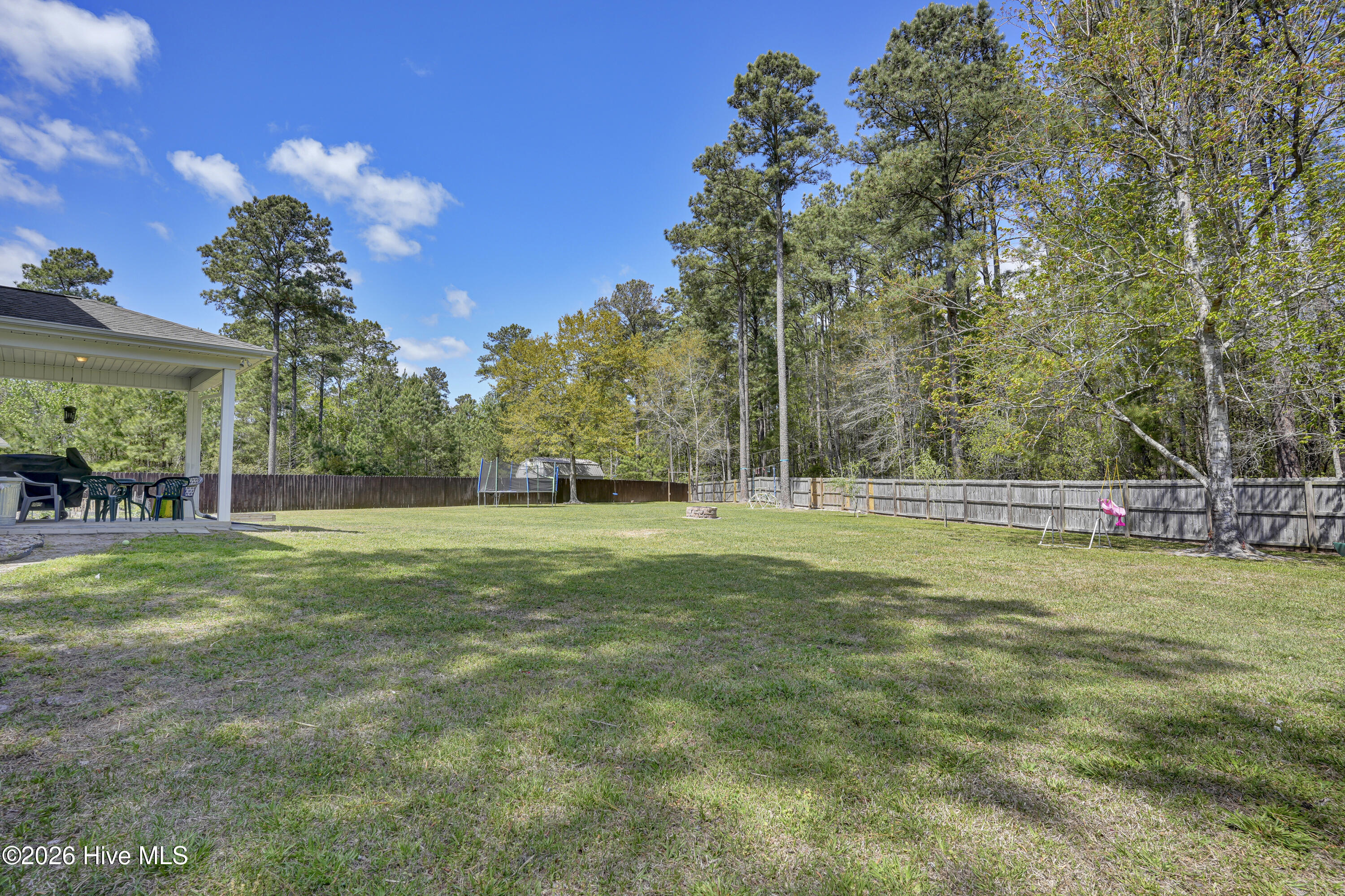 100565660 | Photo 33