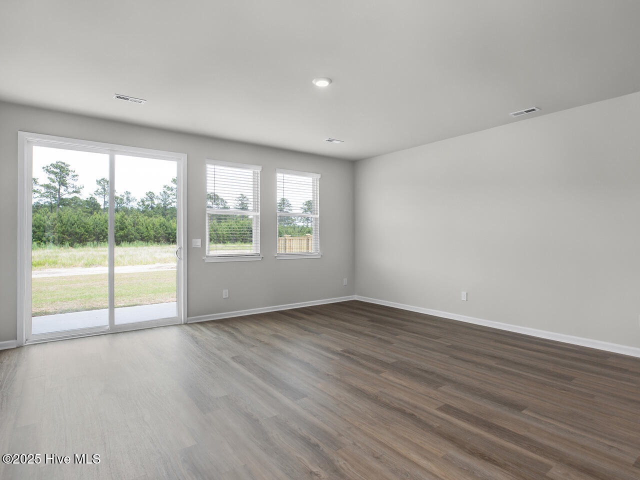 68 Legare Street Lot 176, Wilmington, NC 28411 – photo 14: Whalebone825LRDRHL33A6904CR2-013-020-128