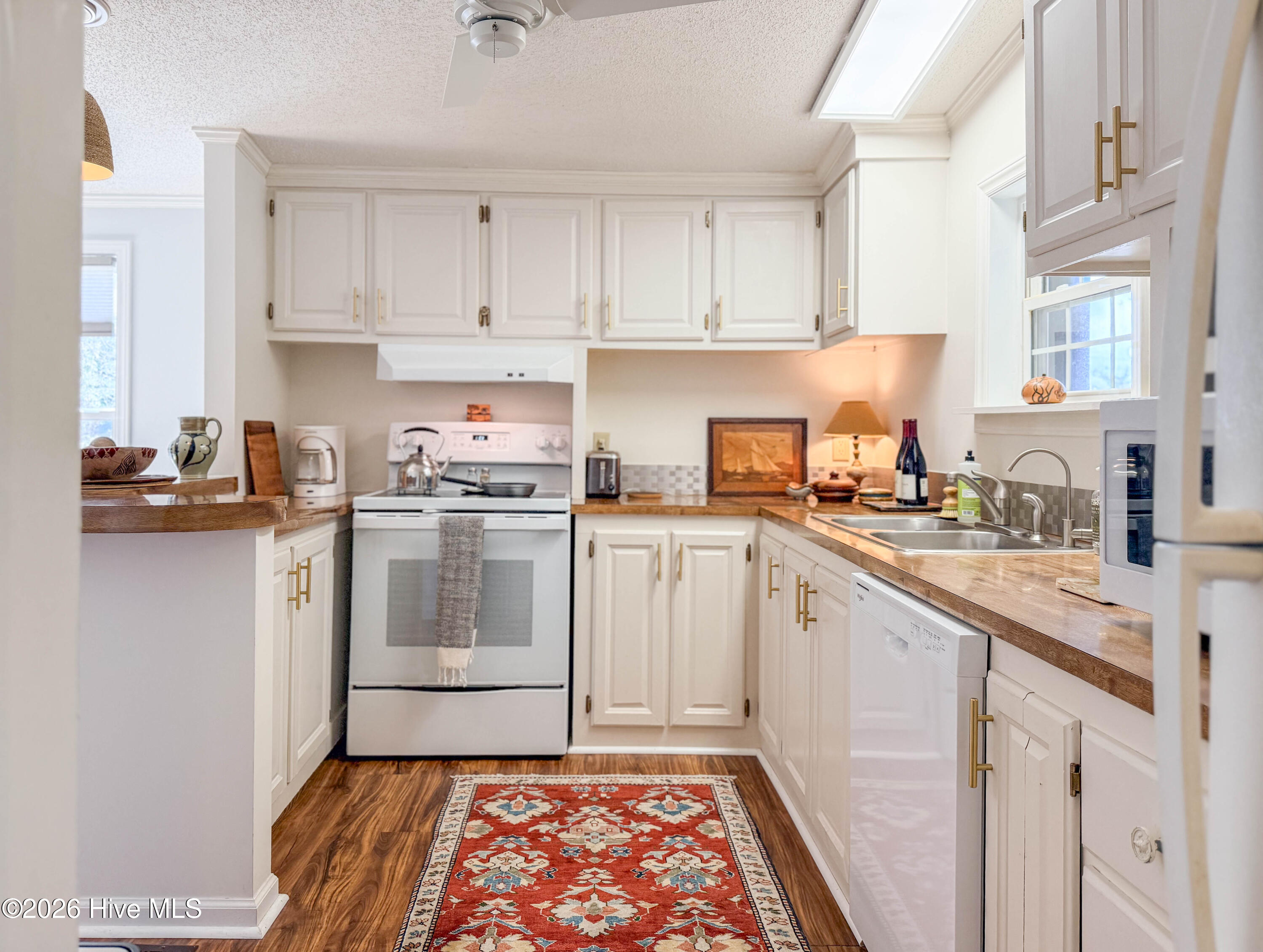 100559362 | Photo 26